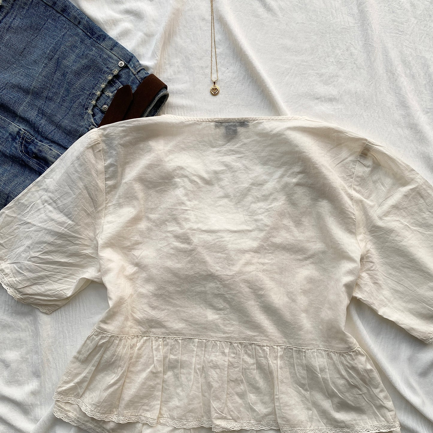OFF WHITE BLOUSE FROM AMERICAN EAGLE (Multiple sizes available)