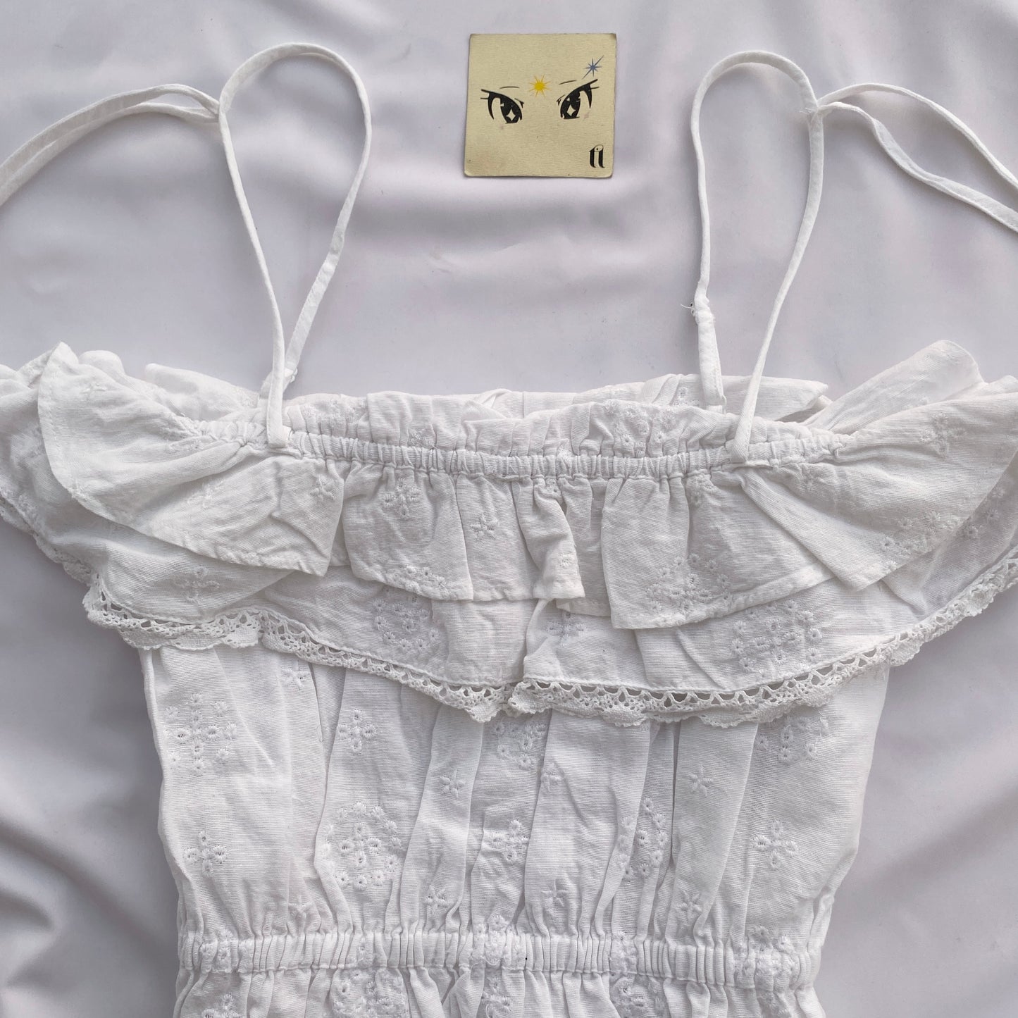 WHITE FRILLY TOP FROM AMERICAN EAGLE (S/M)