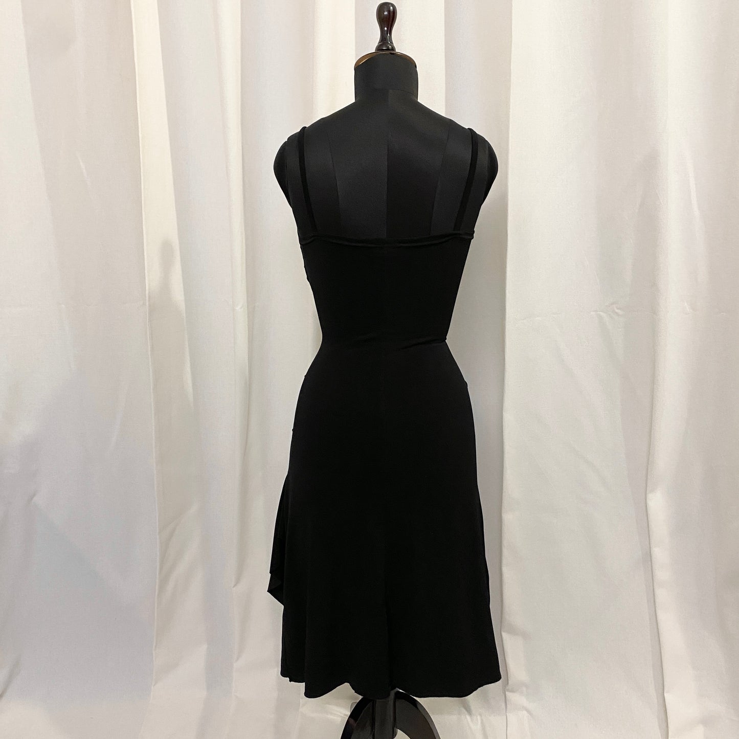BLACK SCULPT DRESS (Bust : 34-36, Upper Waist : 26-34)