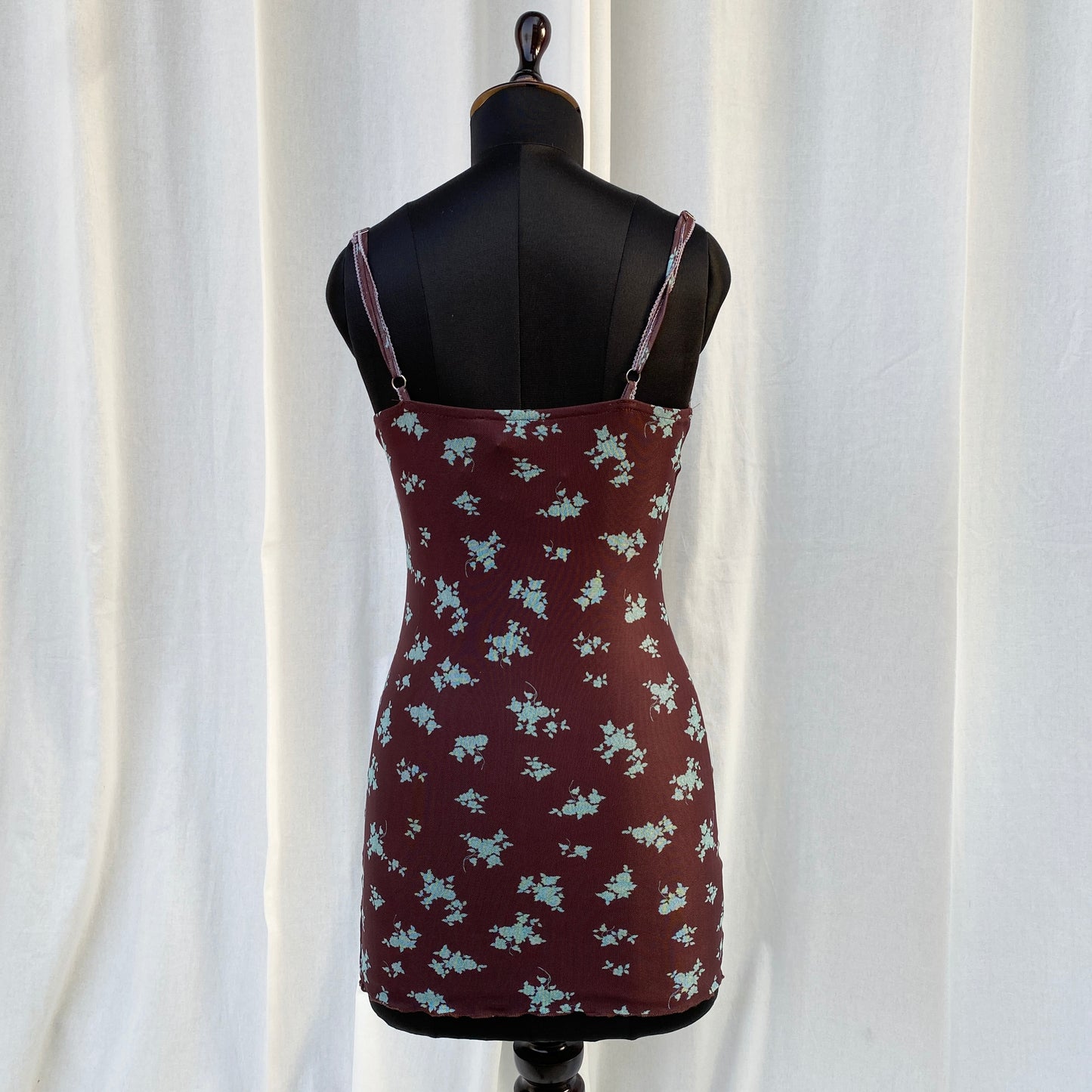 BROWN AND BLUE FLORAL DRESS (Bust : 28-32, Upper Waist : 24-28)