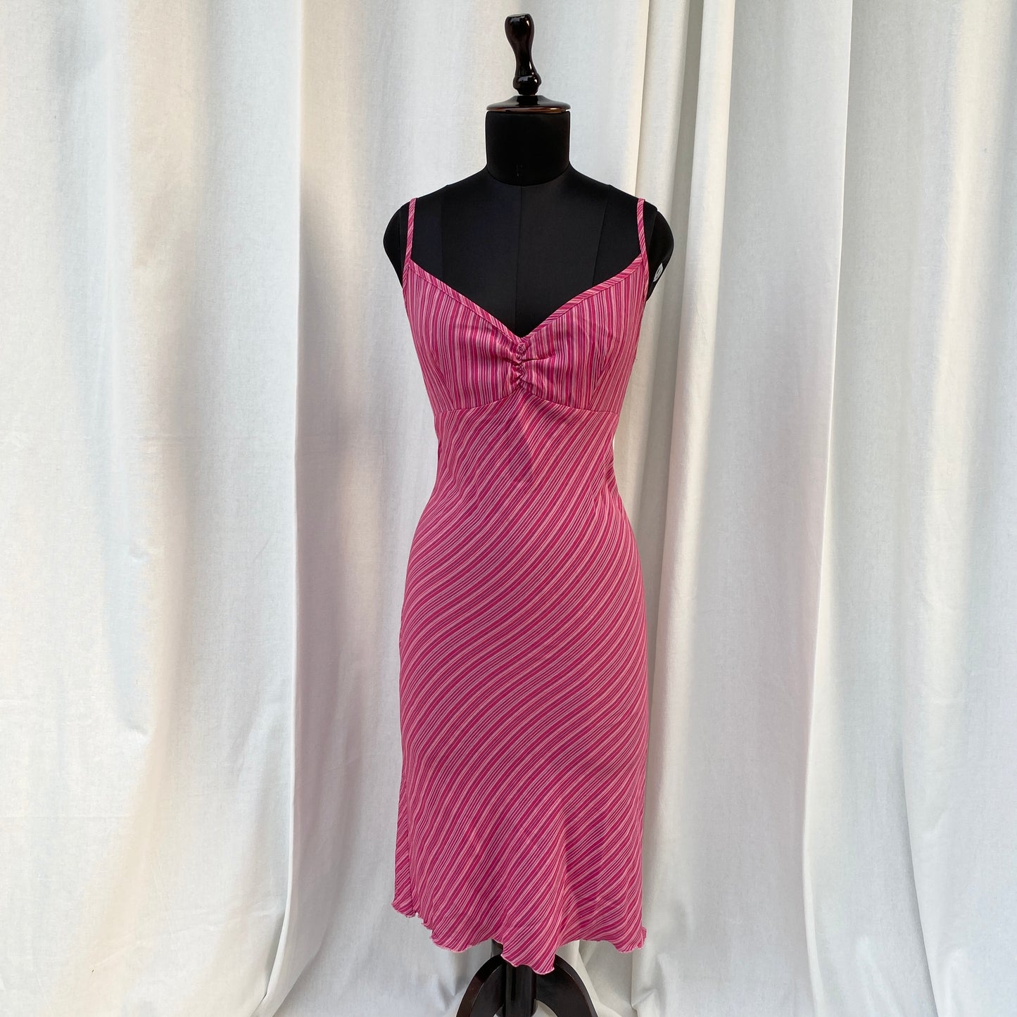 Y2K PINK STRIPED DRESS FROM SPORTSGIRL (Bust : 36-40, Upper Waist : 30-38)
