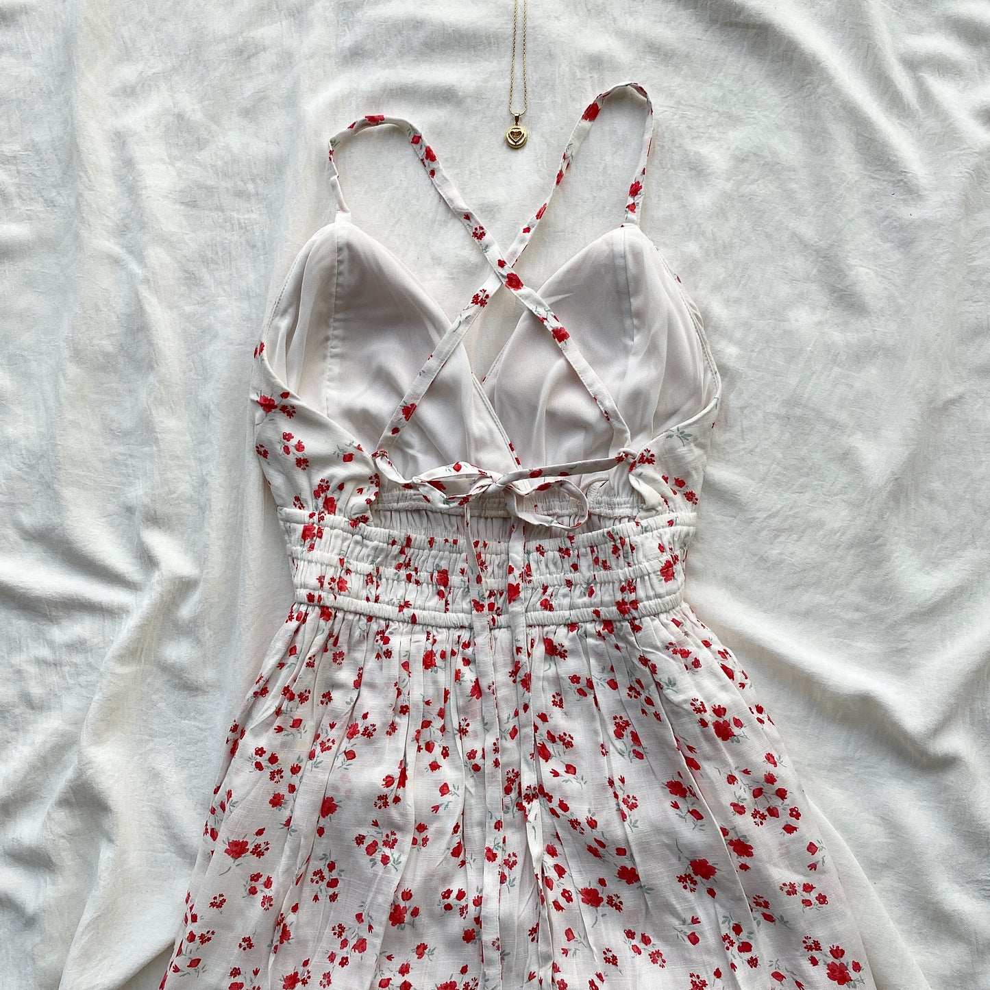 FLORAL DRESS FROM HOLLISTER (Bust : 30-34, Upper Waist : 23-28)