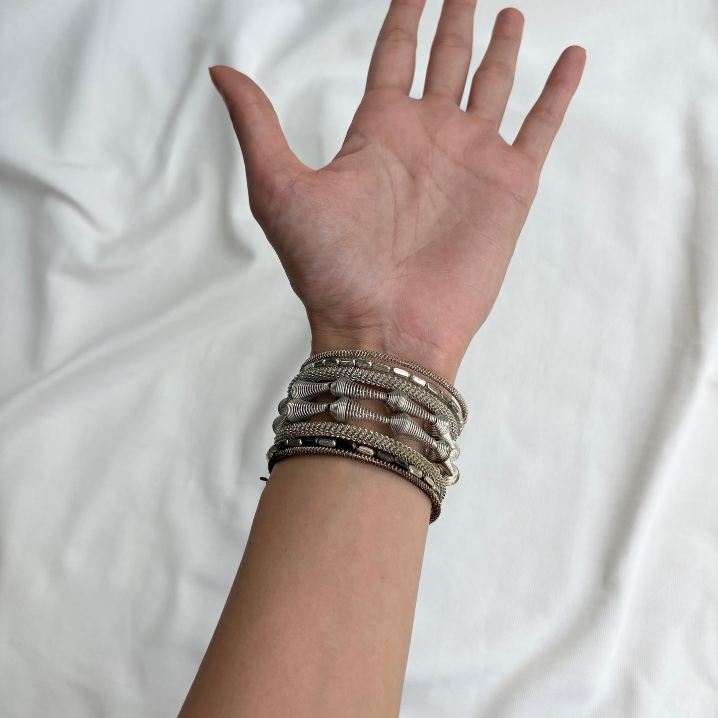SILVER OXIDISED SPIRAL BRACLET