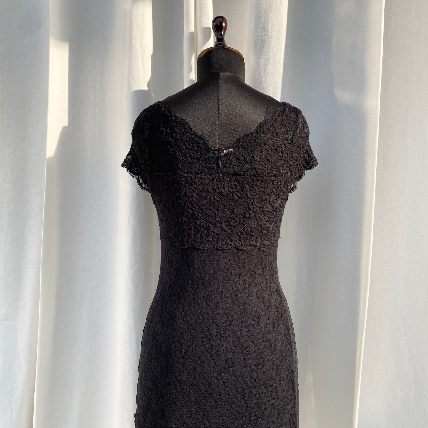 BLACK LACE DRESS (Bust : 30-34, Upper Waist : 26-32)