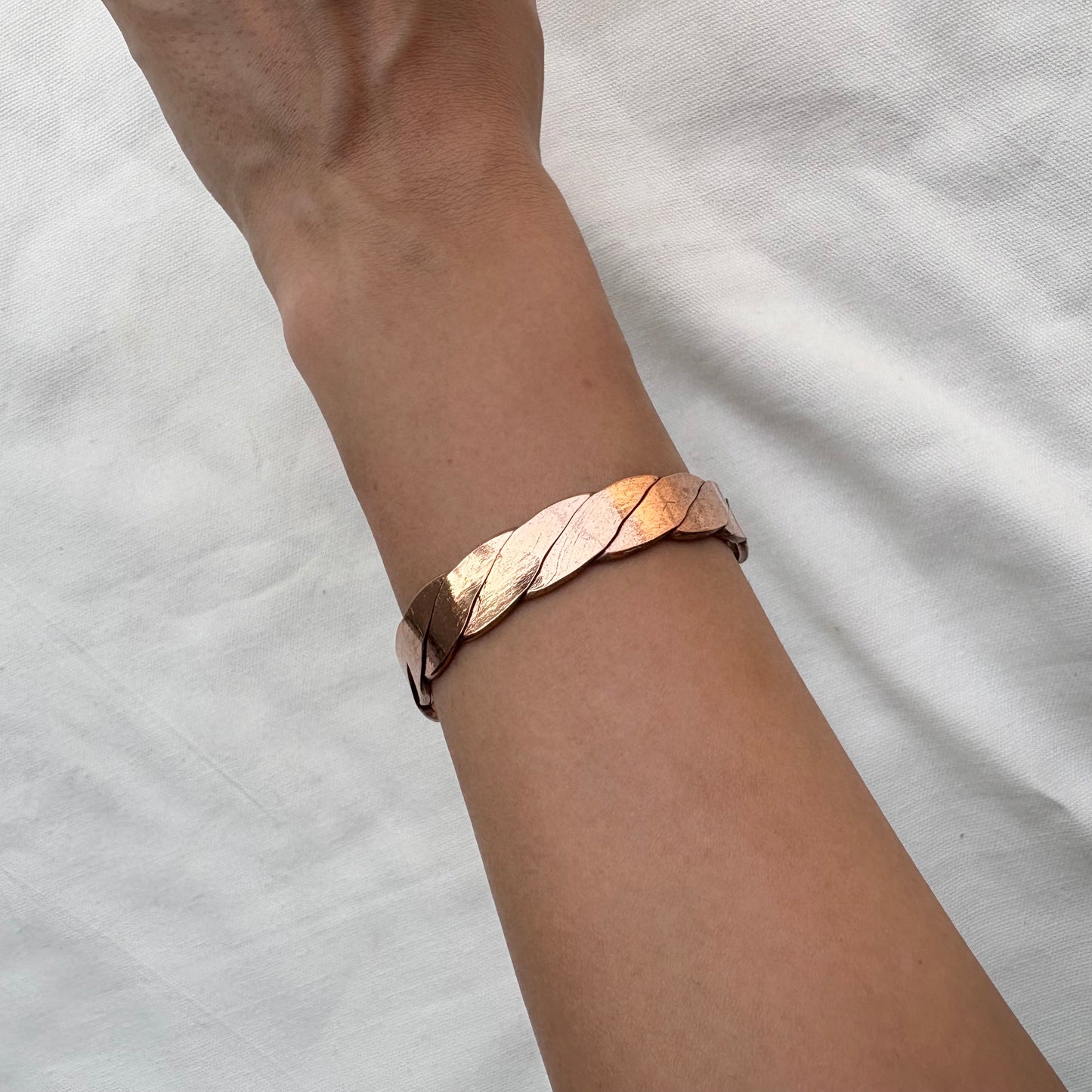 TWISTED COPPER CUFF