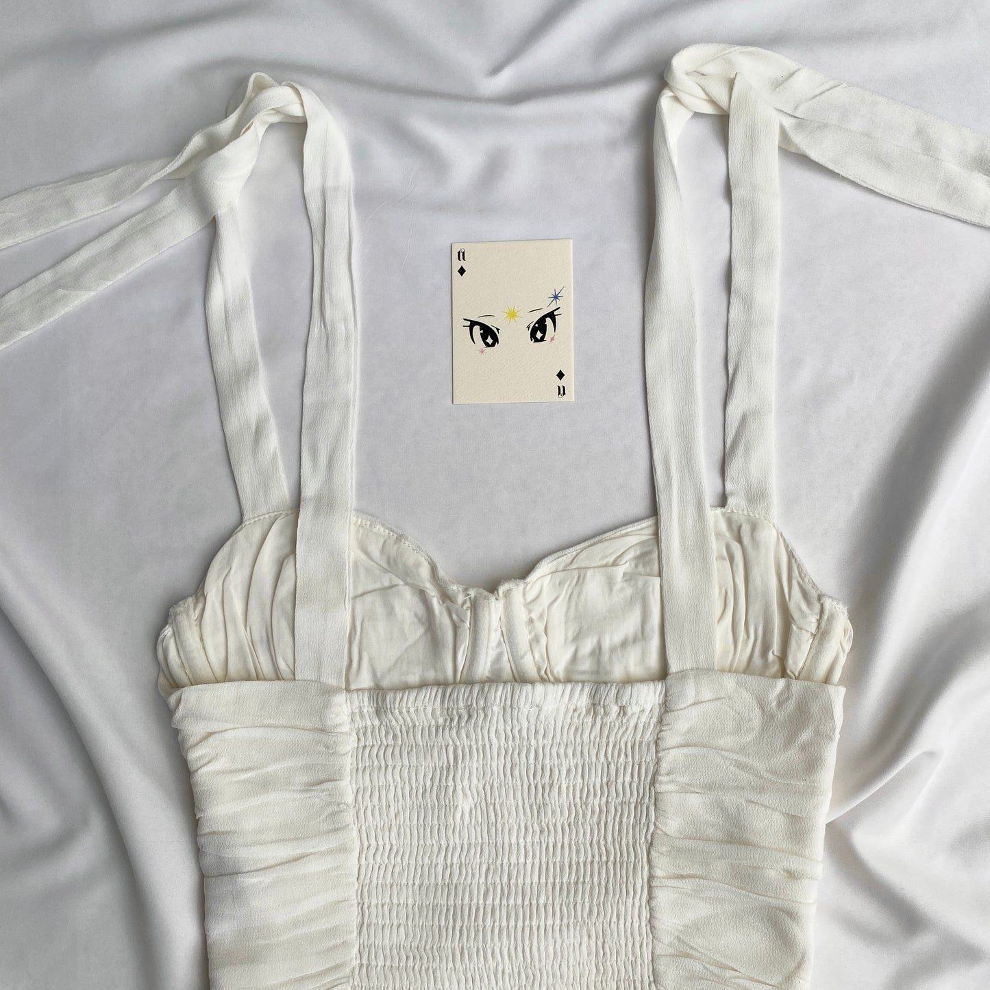 WHITE TOP FROM GLASSONS (Bust : 34-36, Upper Waist : 28-32)