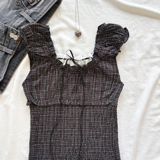 SUKI TOP IN BLACK (Bust : 30-34, Upper Waist : 24-29)
