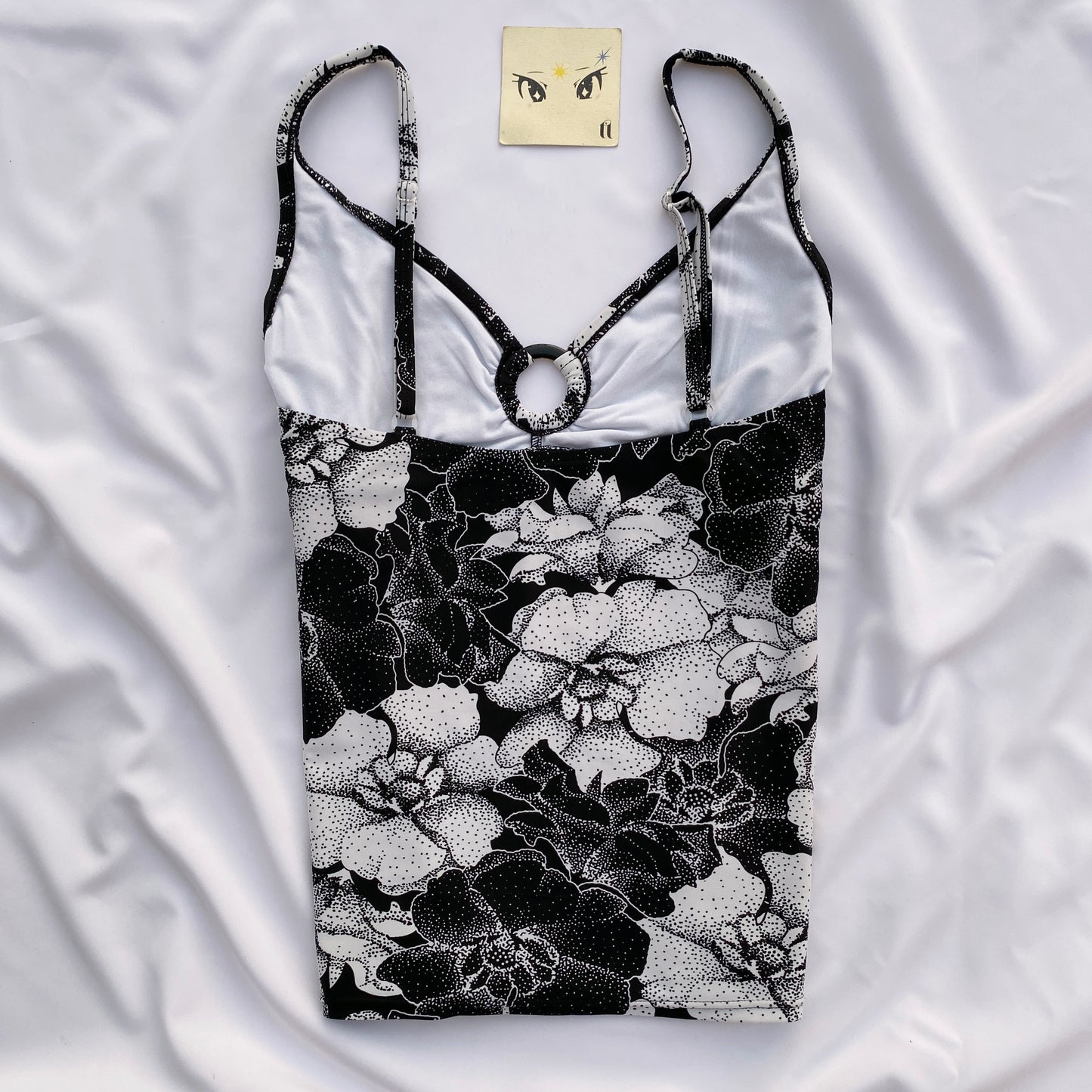 BLACK FLORAL TOP (BUST : 34-36)