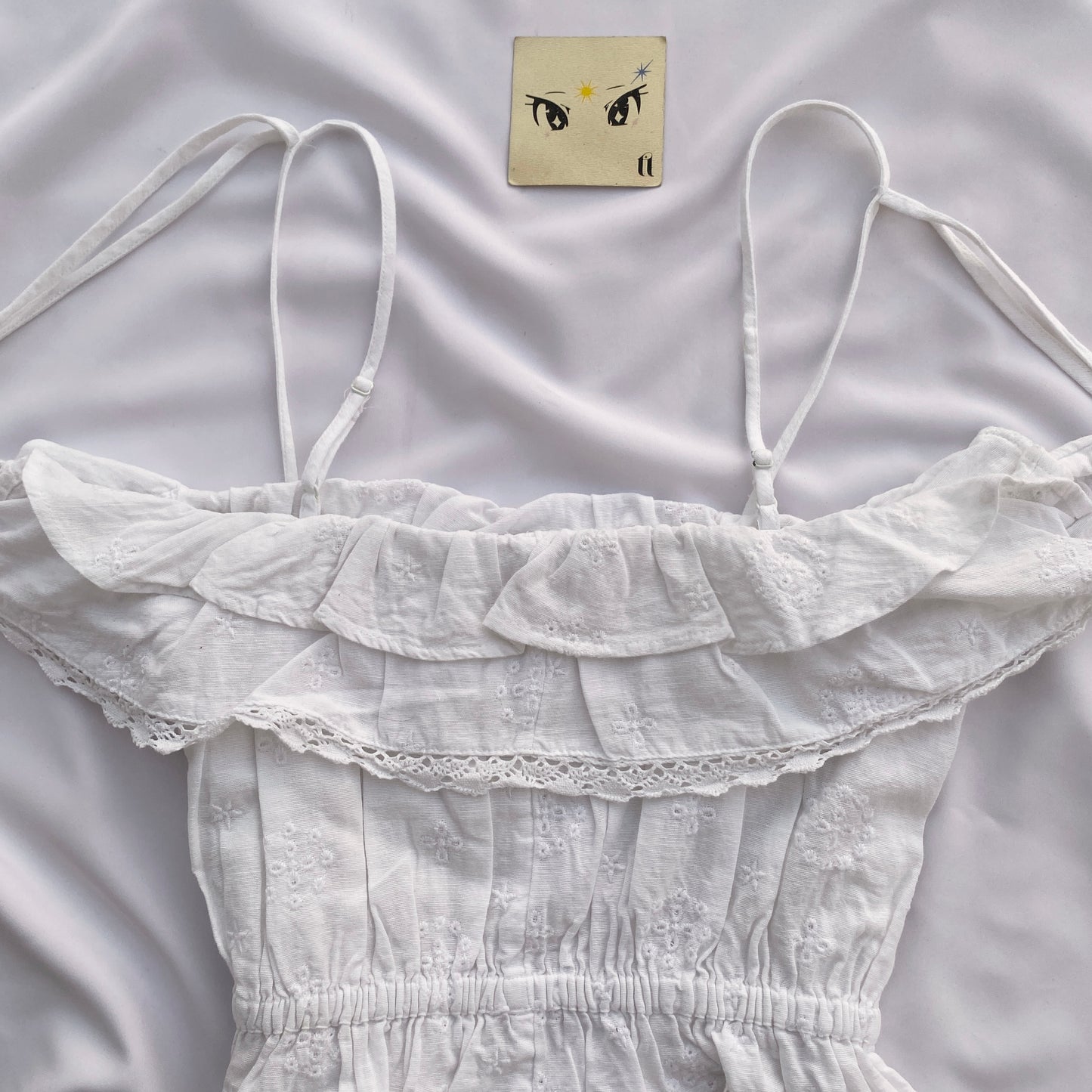 WHITE FRILLY TOP FROM AMERICAN EAGLE (S/M)