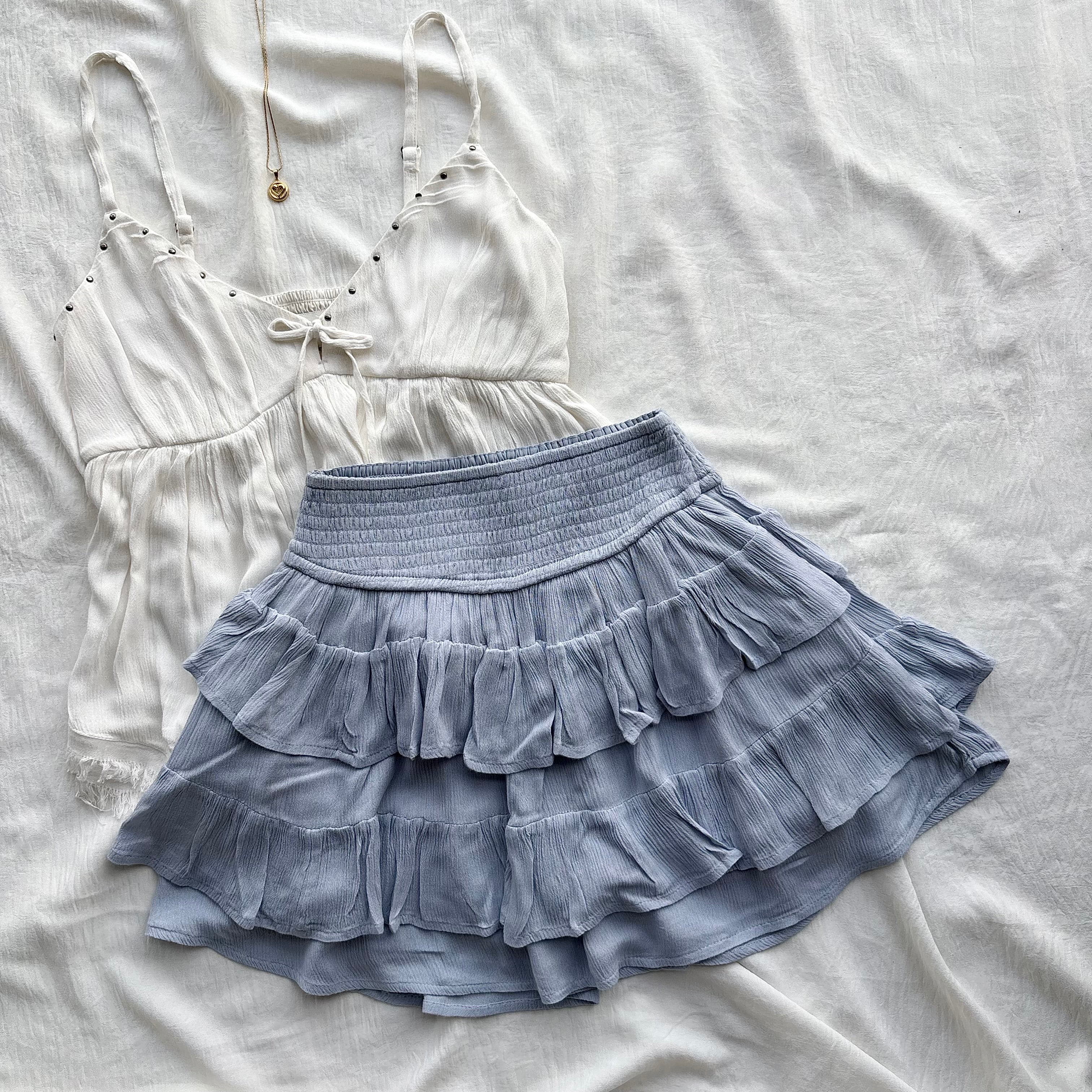POWDER BLUE RUFFLE SKIRT FROM HOLLISTER (Waist : 22-26)