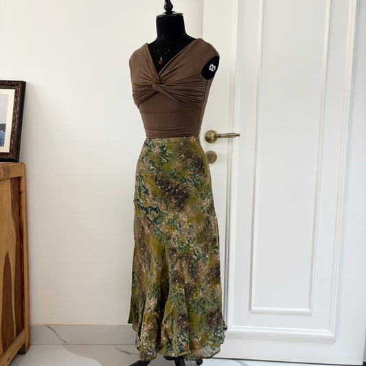 GREEN SKIRT (Waist : 36-40)