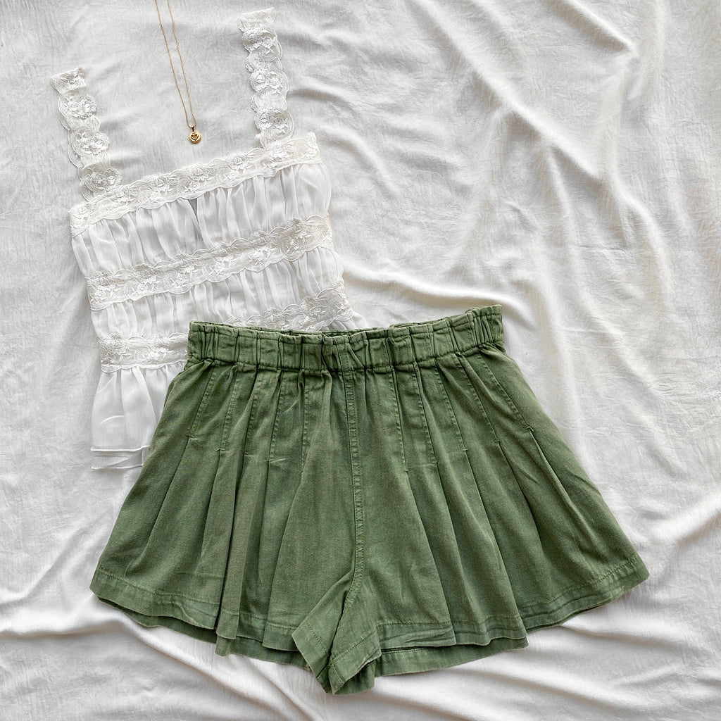 GREEN DENIM SHORTS FROM FREE PEOPLE (M)