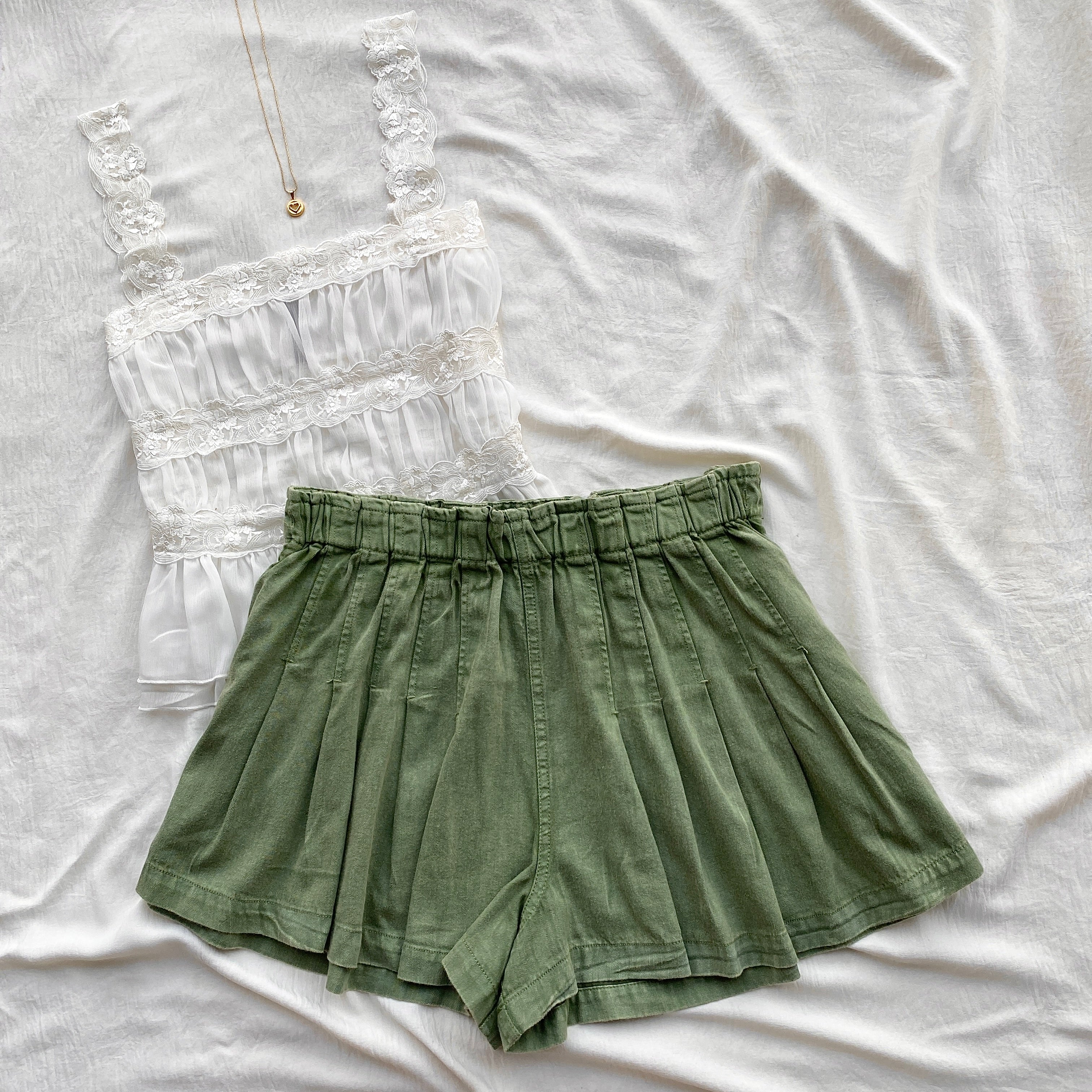 GREEN DENIM SHORTS FROM FREE PEOPLE (M)