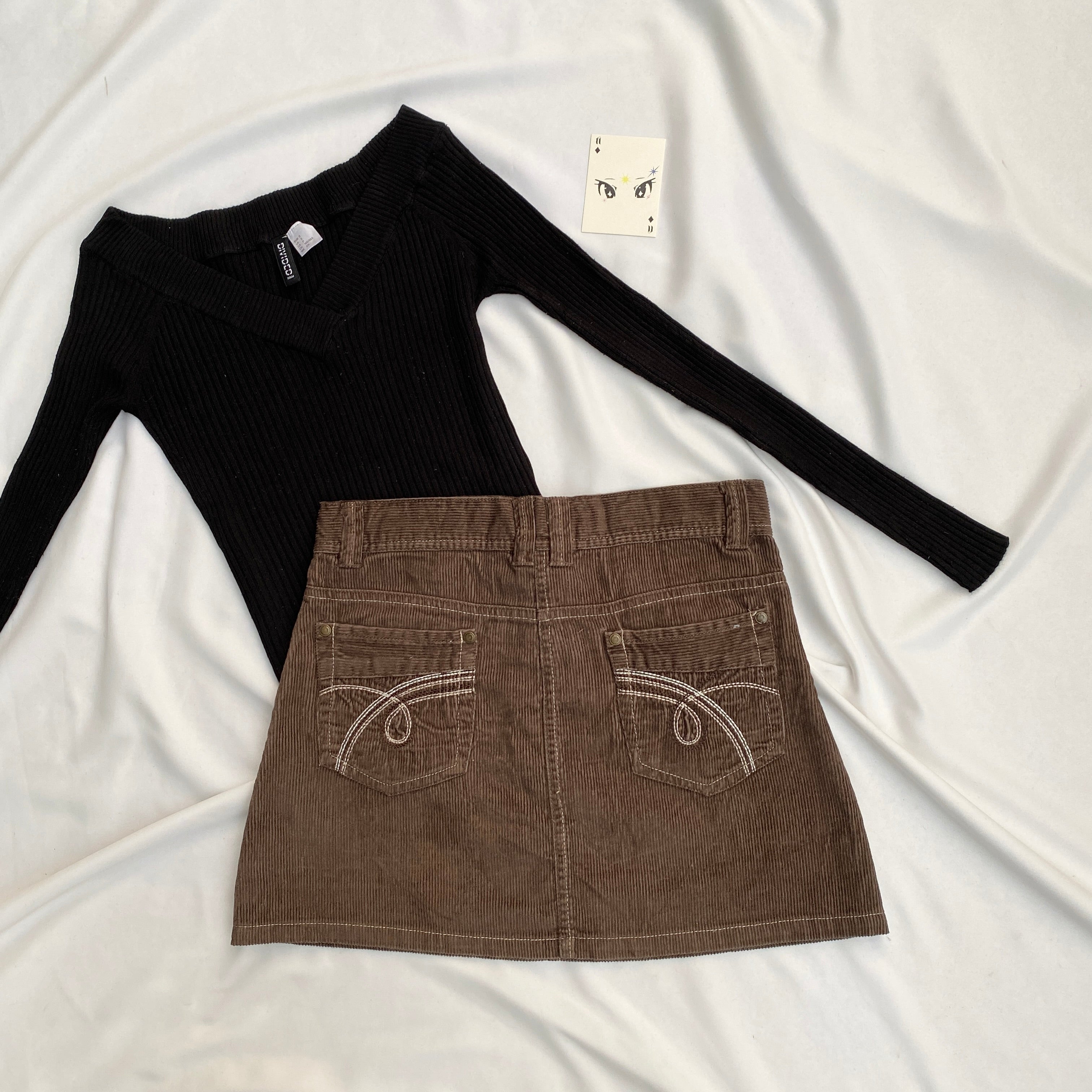 BROWN COURDROY SKIRT (Waist : 26-28)