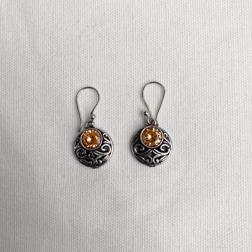 EARRINGS AND NECKLACE SET