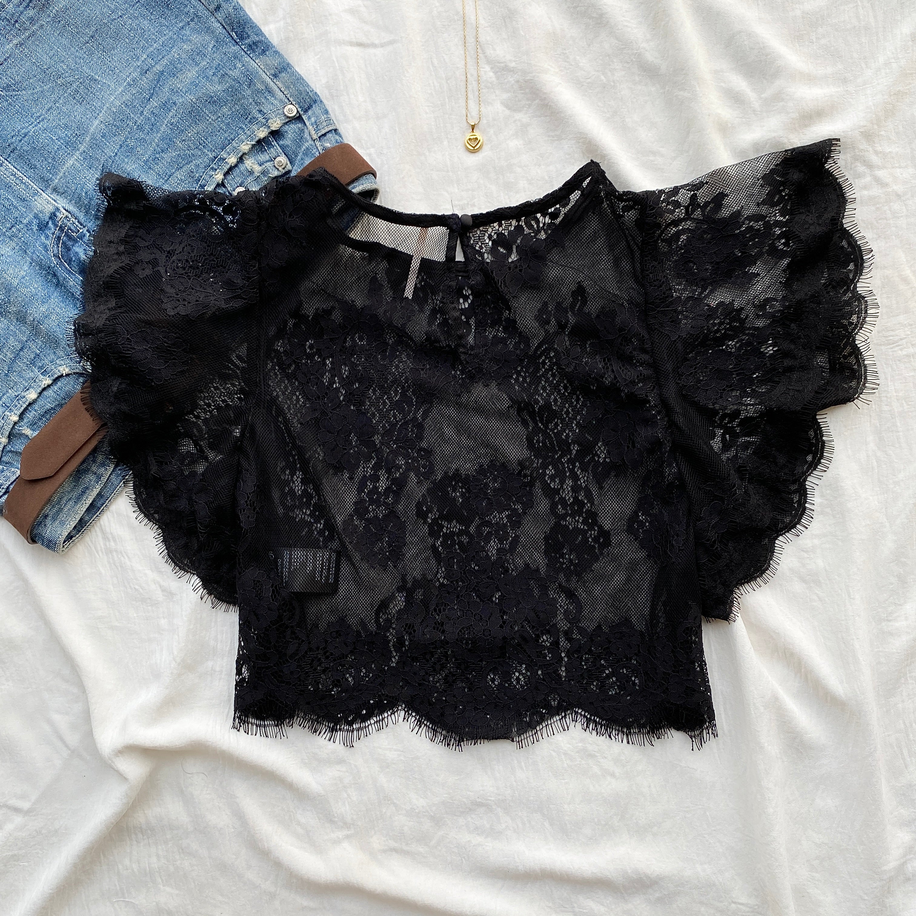 BLACK LACE TOP FROM FREE PEOPLE (Bust : 32-34, Upper Waist : 26-32)