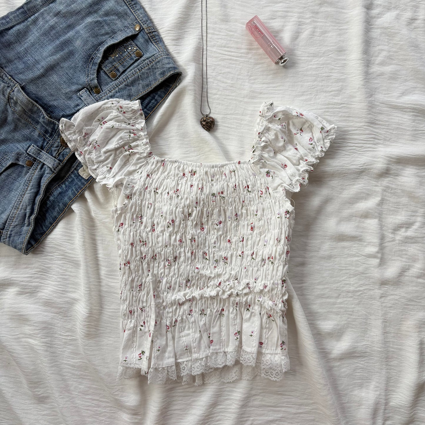 WHITE FLORAL TOP (Bust : 28-34, Upper Waist : 24-28)