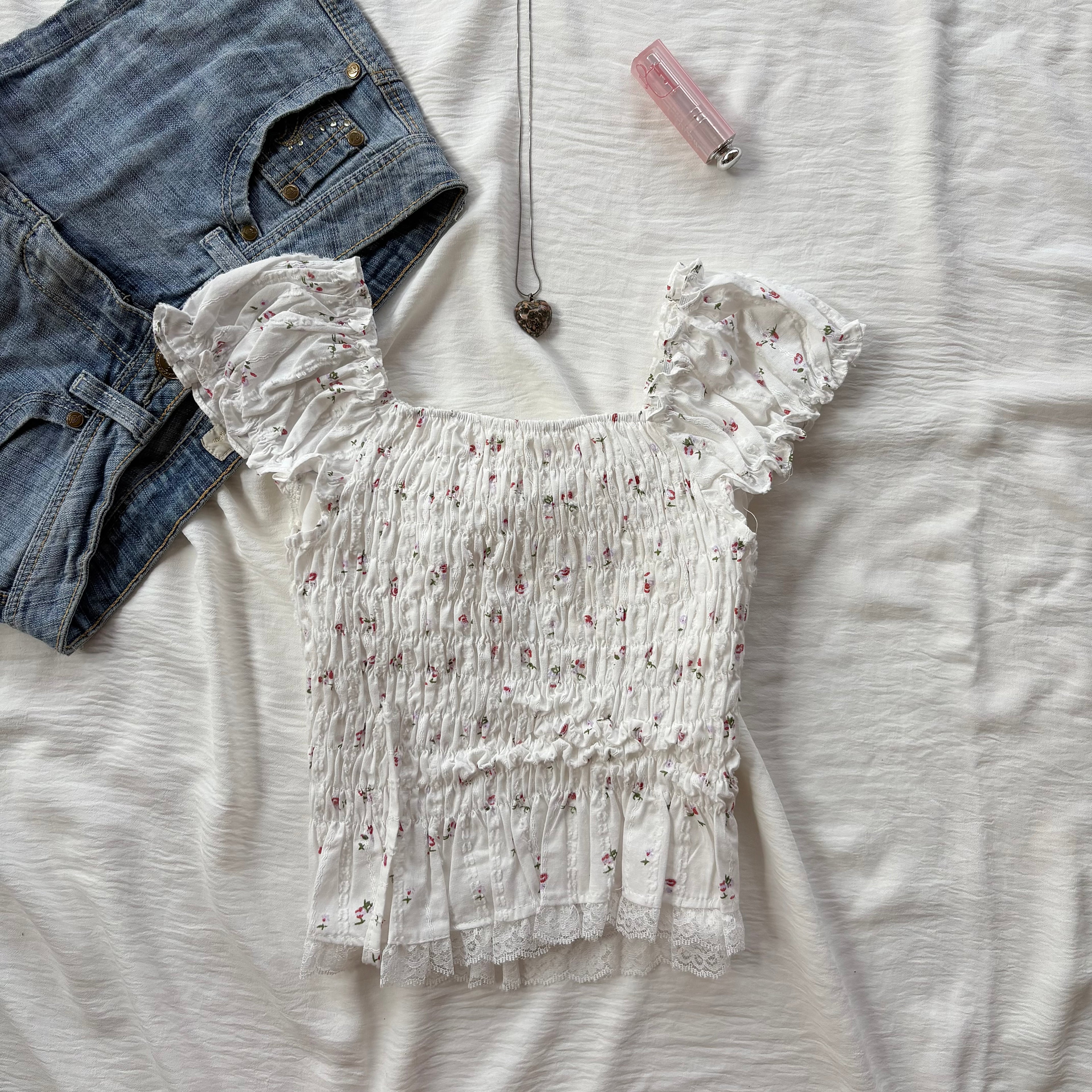 WHITE FLORAL TOP (Bust : 28-34, Upper Waist : 24-28)