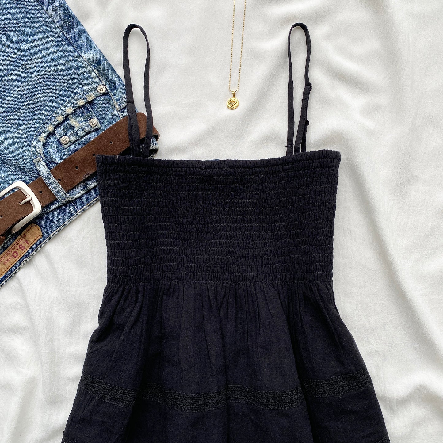 BLACK BABYDOLL TOP FROM AMERICAN EAGLE (Bust : 30-34, Upper Waist : 24-28)
