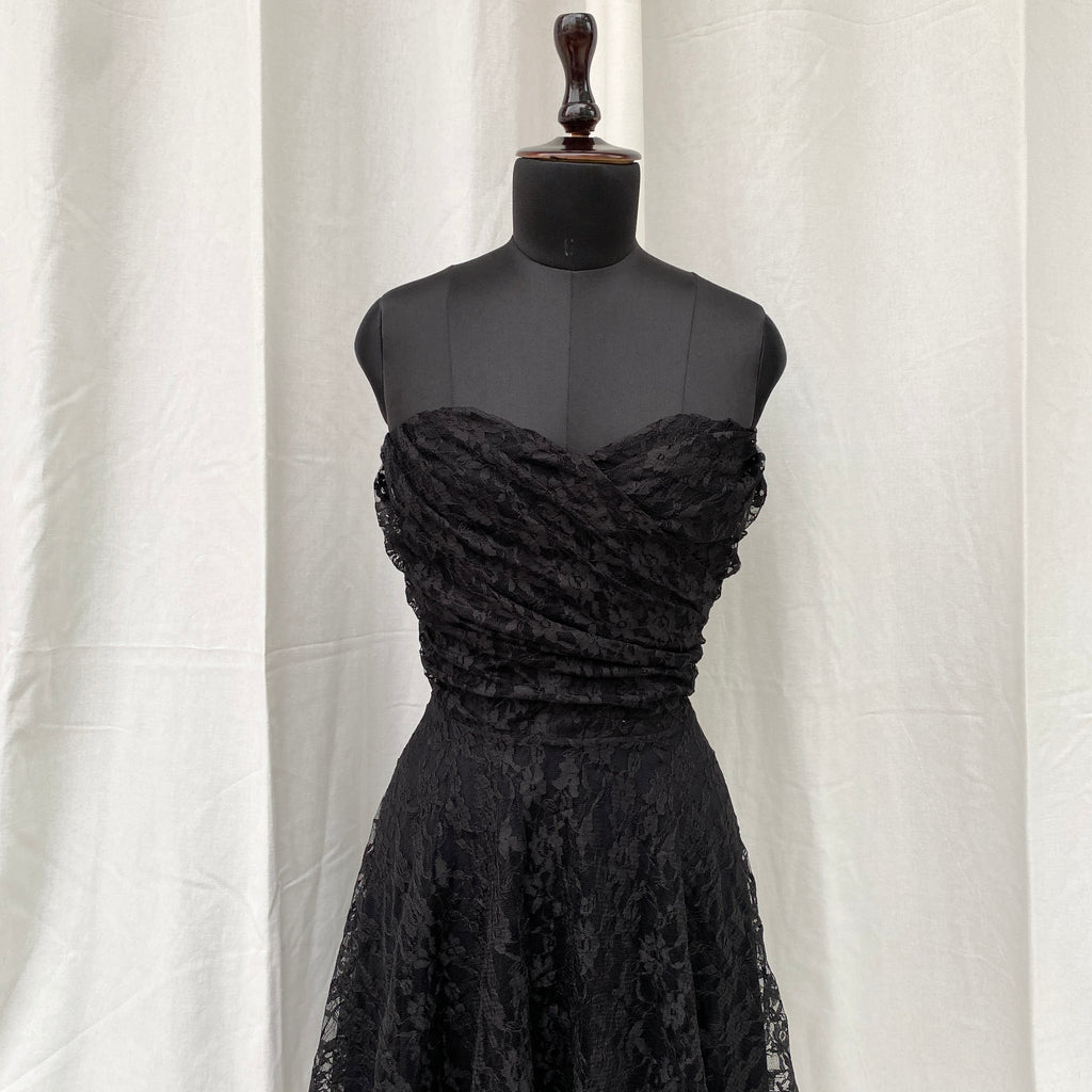 BLACK LACE DRESS (Bust : 30-34, Upper Waist : 28-32)