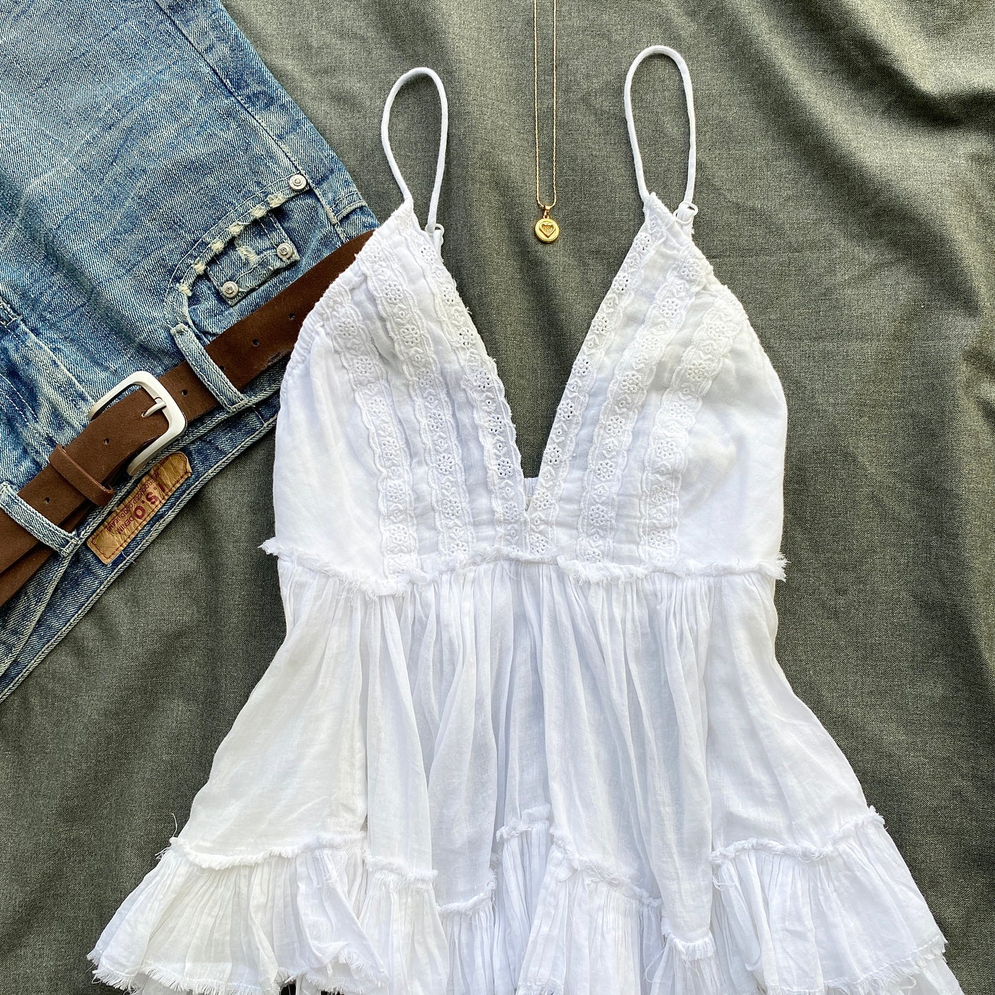 WHITE BABYDOLL TOP (Bust : 34-36, Upper Waist : 28-34)
