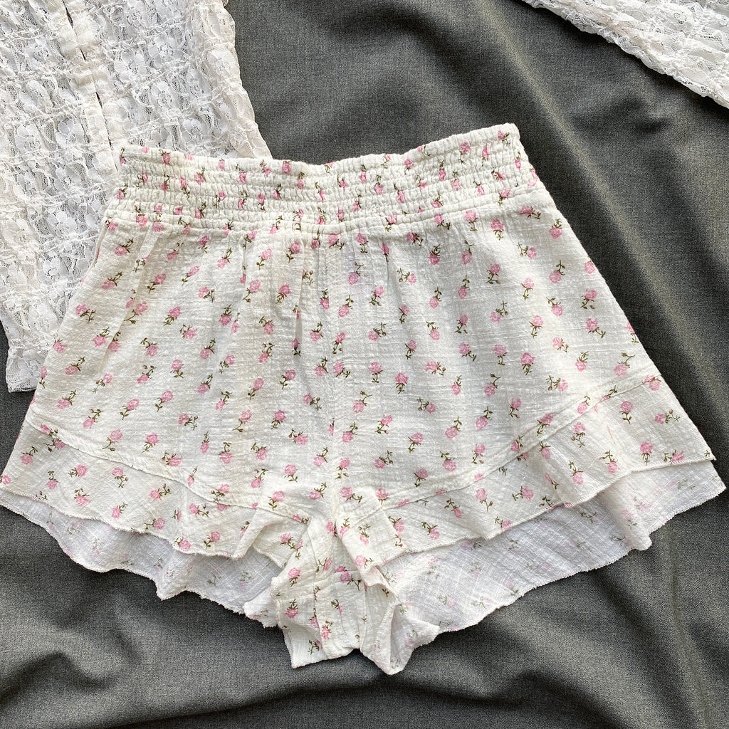 FLORAL COTTON SHORTS FROM URBAN OUTFITTERS (Waist : 30-36)