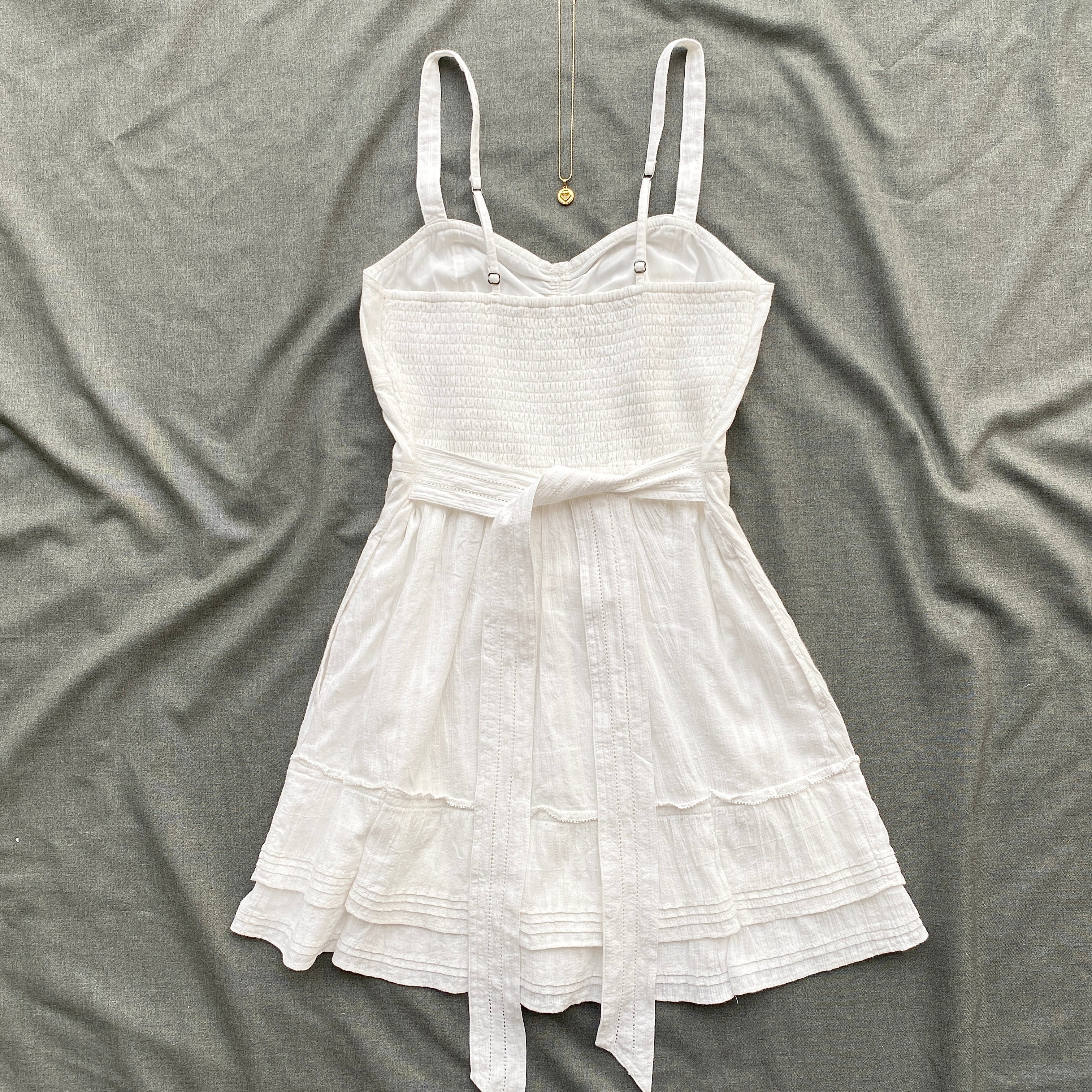WHITE DRESS FROM HOLLISTER (Bust : 30-34, Upper Waist : 24-28)