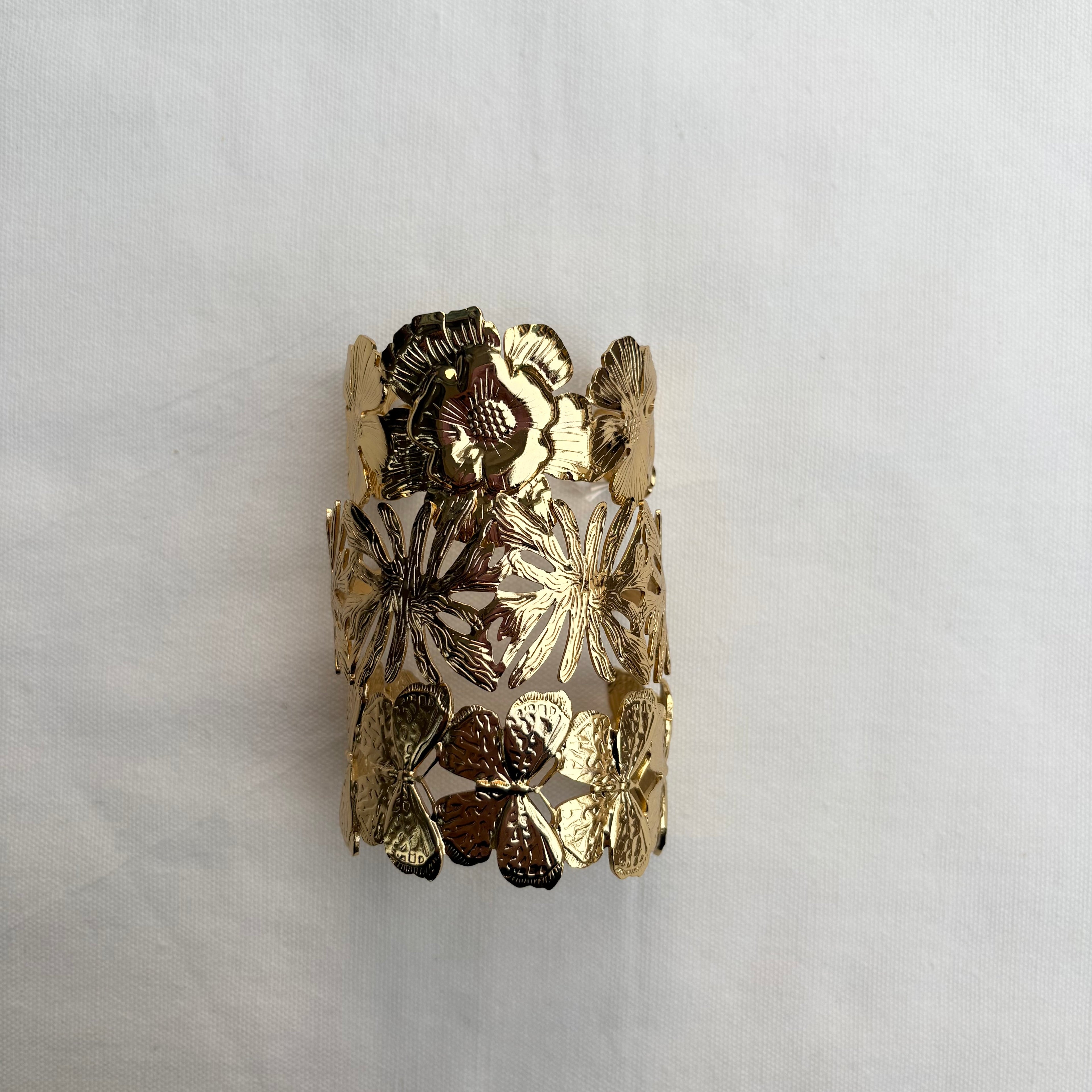 BUTTERFLY GOLD CUFF