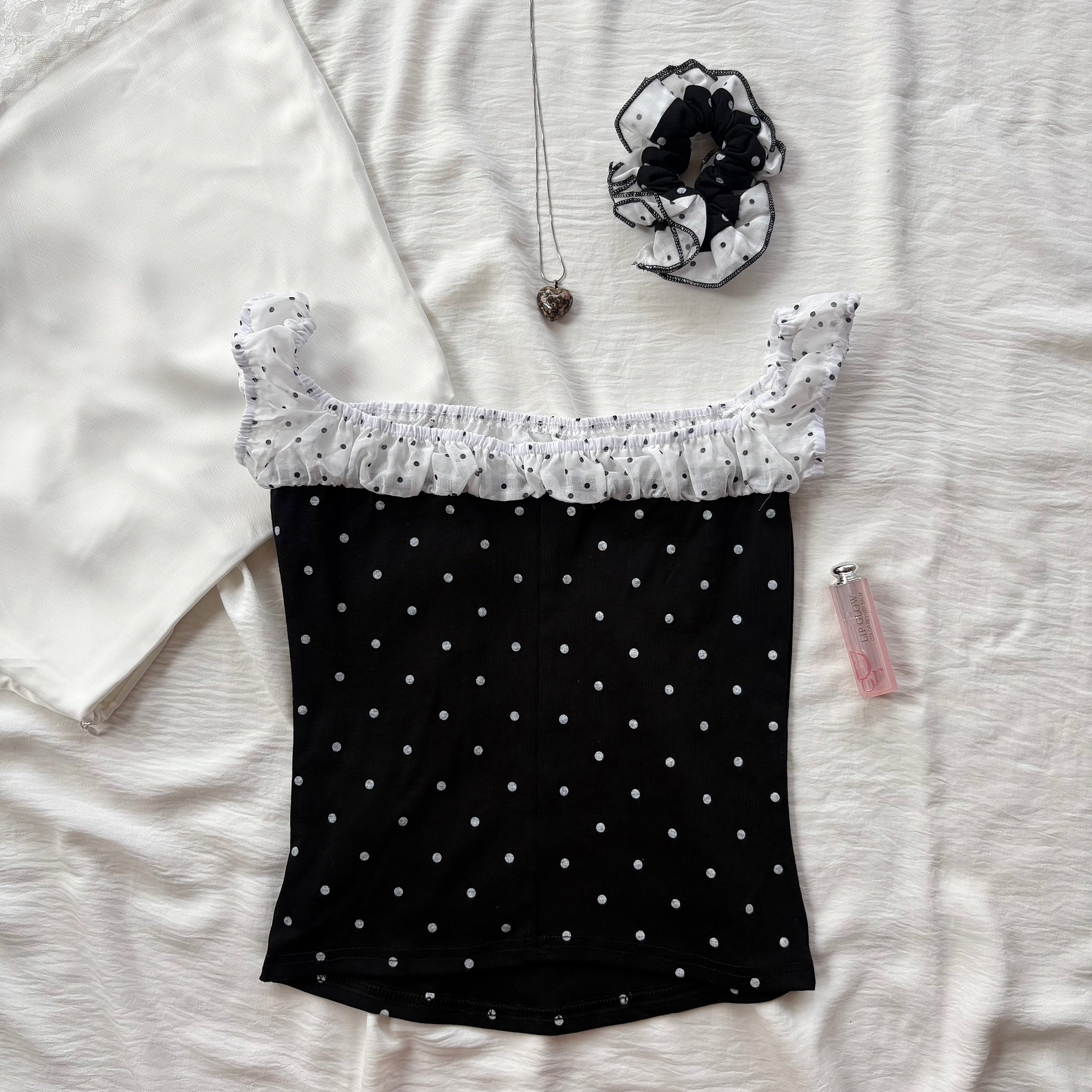 BLACK POLKA DOT TOP (Bust : 28-34, Upper Waist : 24-28)