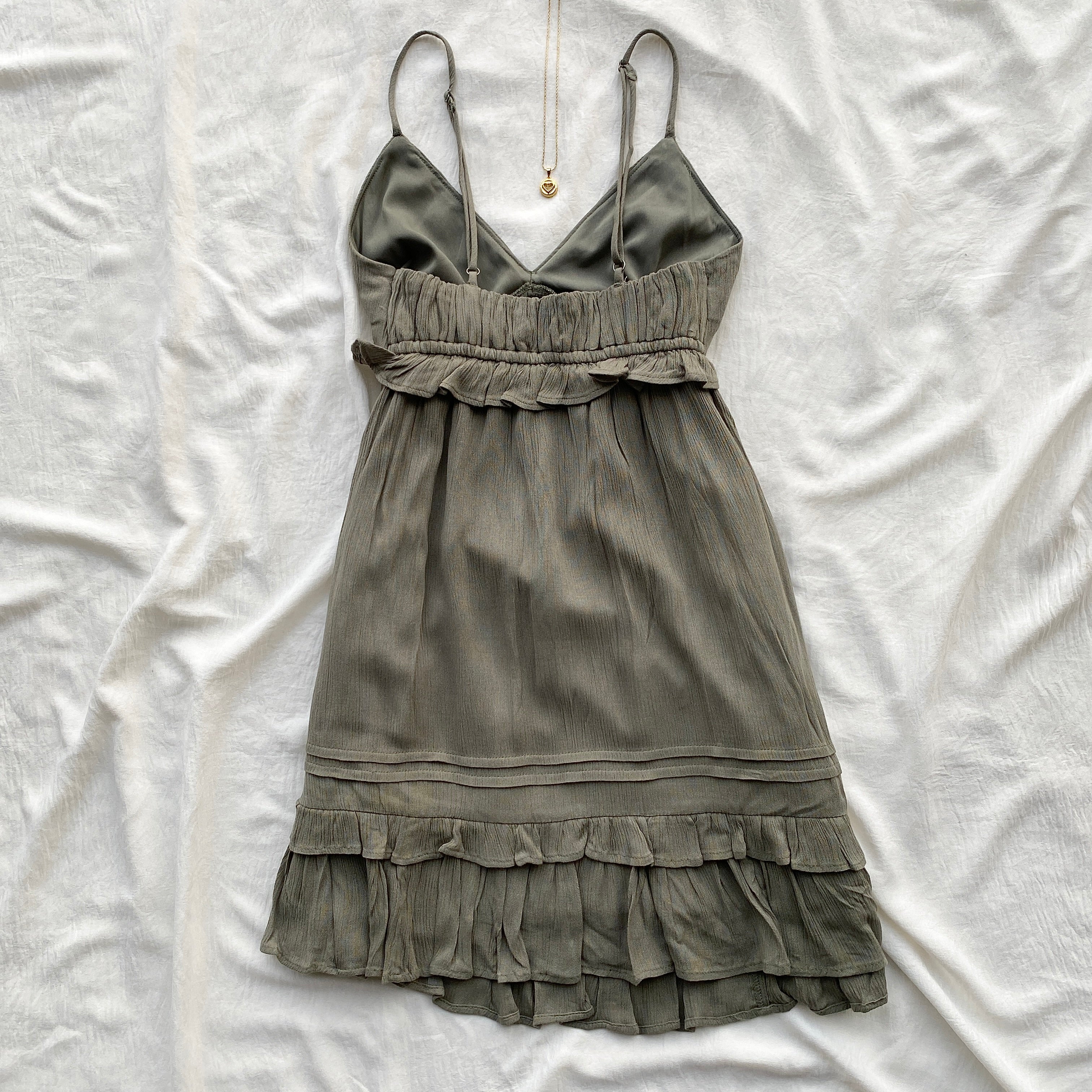 OLIVE GREEN STUDDED DRESS FROM HOLLISTER (Bust : 30-32, Upper Waist : 24-28)