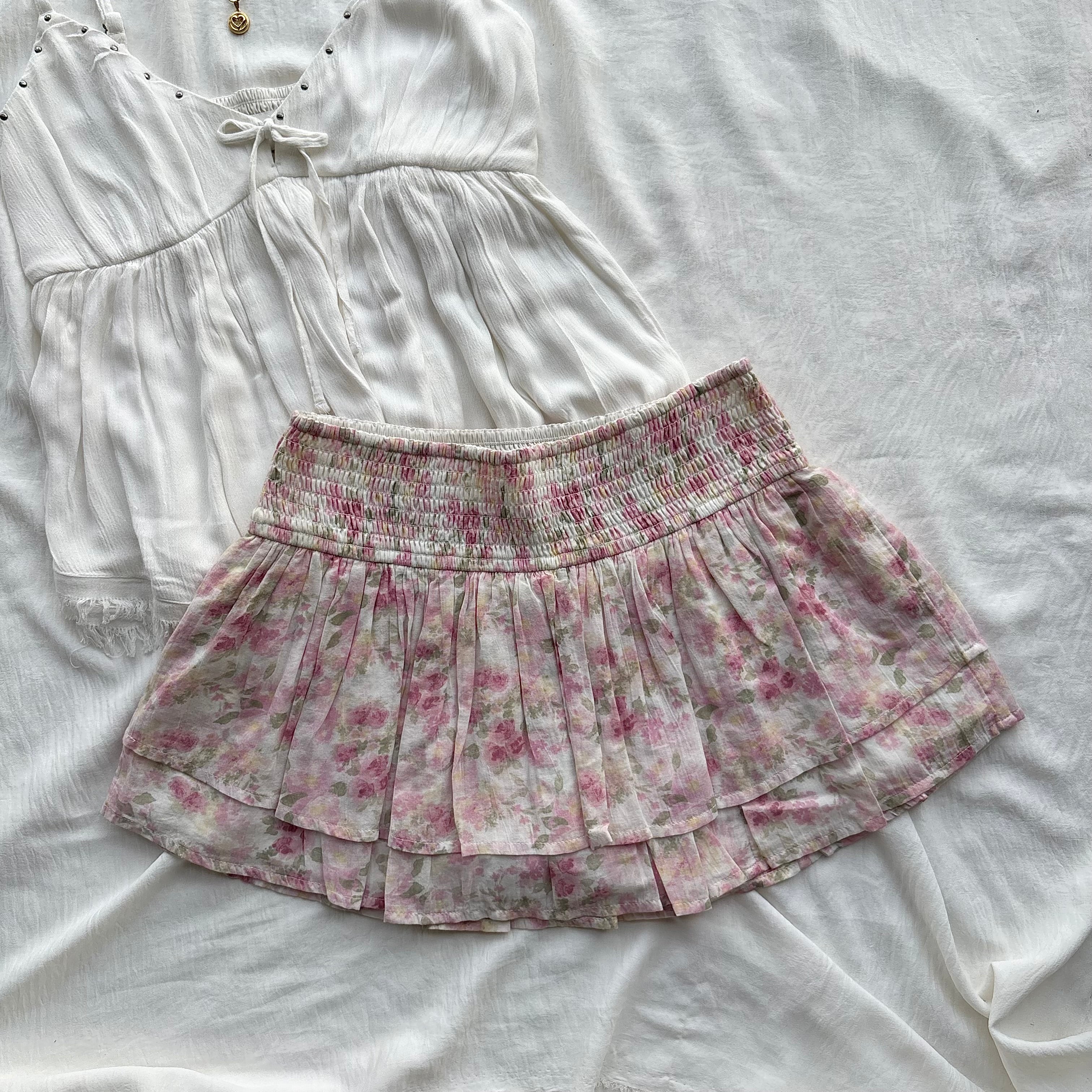 PINK RUFFLE MINI SKIRT FROM HOLLISTER (Waist : 24-28)