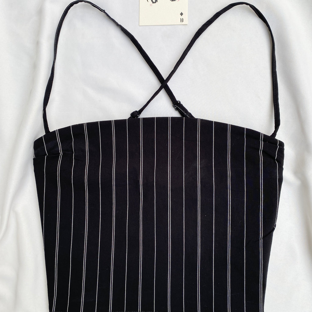 BLACK PINSTRIPE TOP  FROM HM (Bust : 30-34, Upper Waist : 28-32)