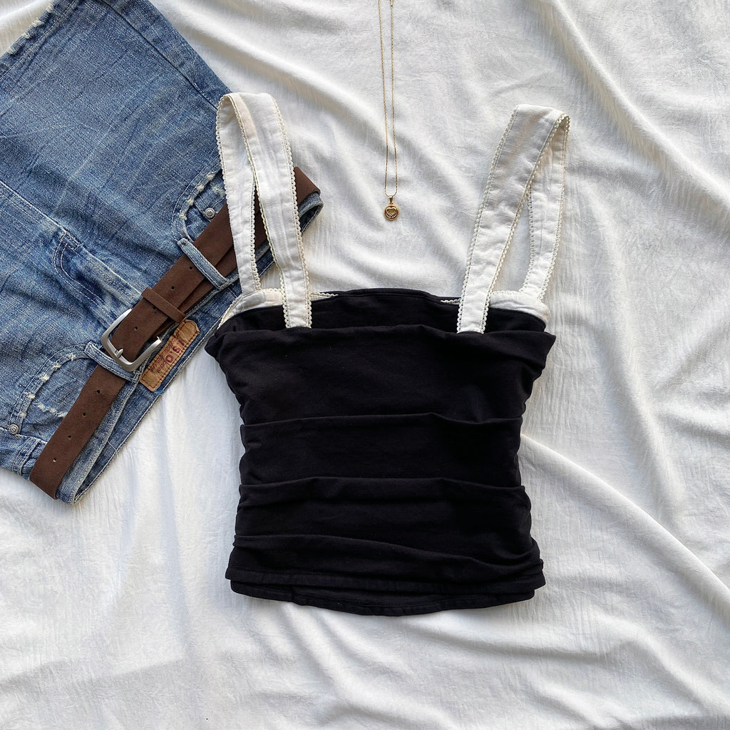 BLACK AND WHITE TOP FROM FREE PEOPLE (Bust : 30-34, Upper Waist : 26-28)