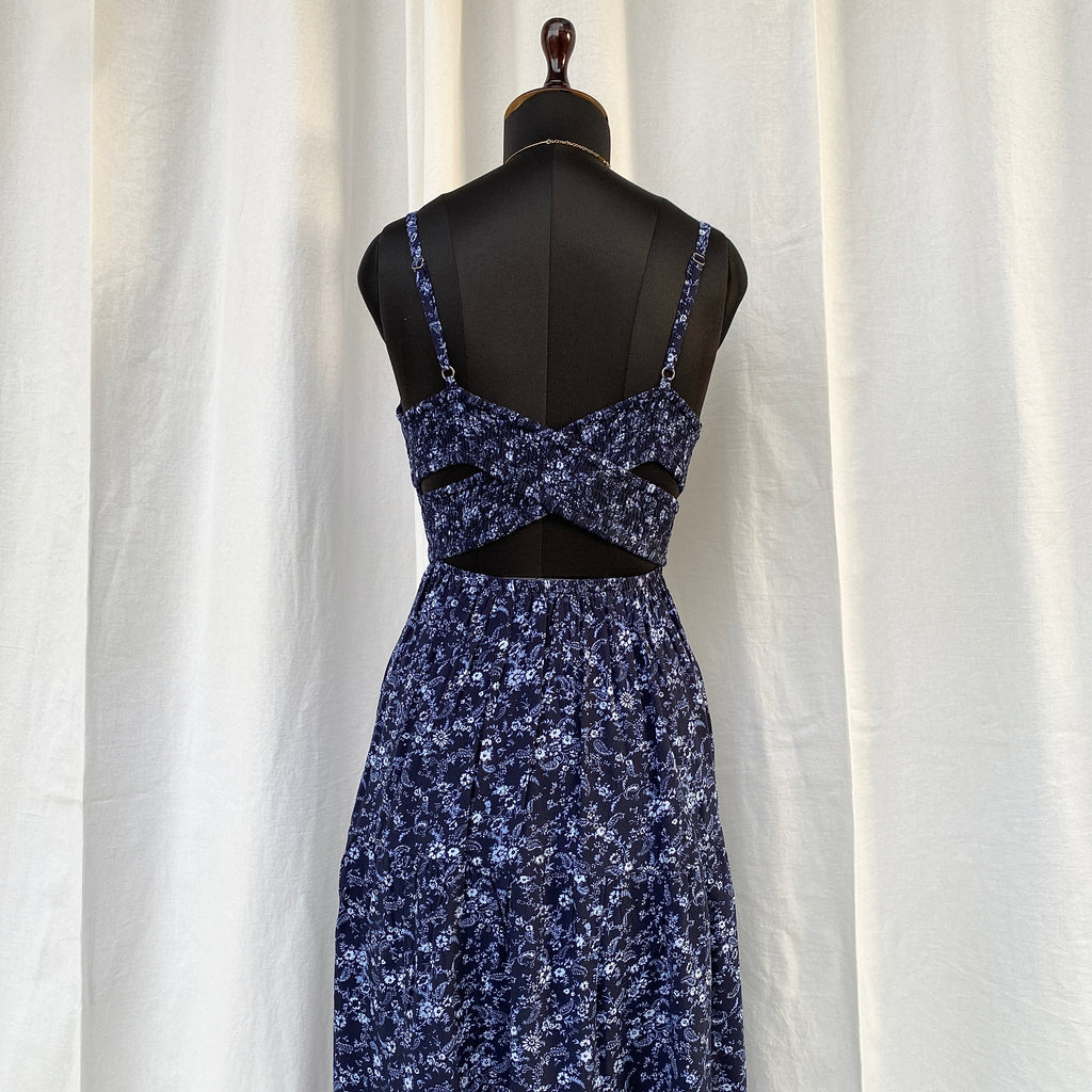 NAVY BLUE DRESS FROM HOLLISTER (Bust : 30-34, Upper Waist : 23-28)