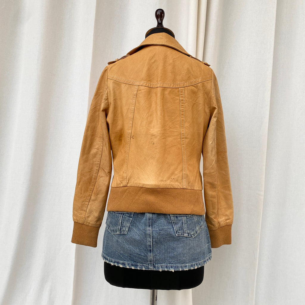 LIGHT BROWN LEATHER JACKET (M/L)