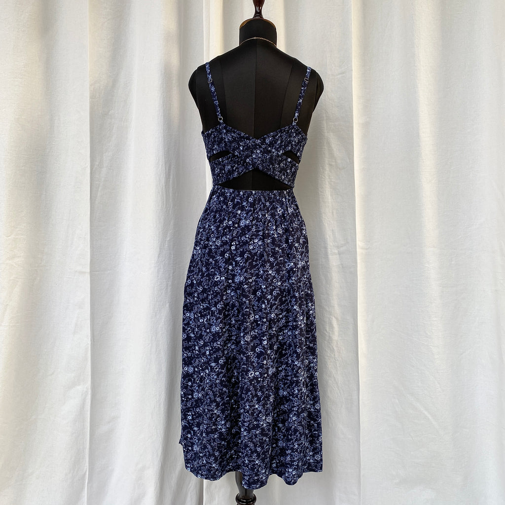 NAVY BLUE DRESS FROM HOLLISTER (Bust : 30-34, Upper Waist : 23-28)