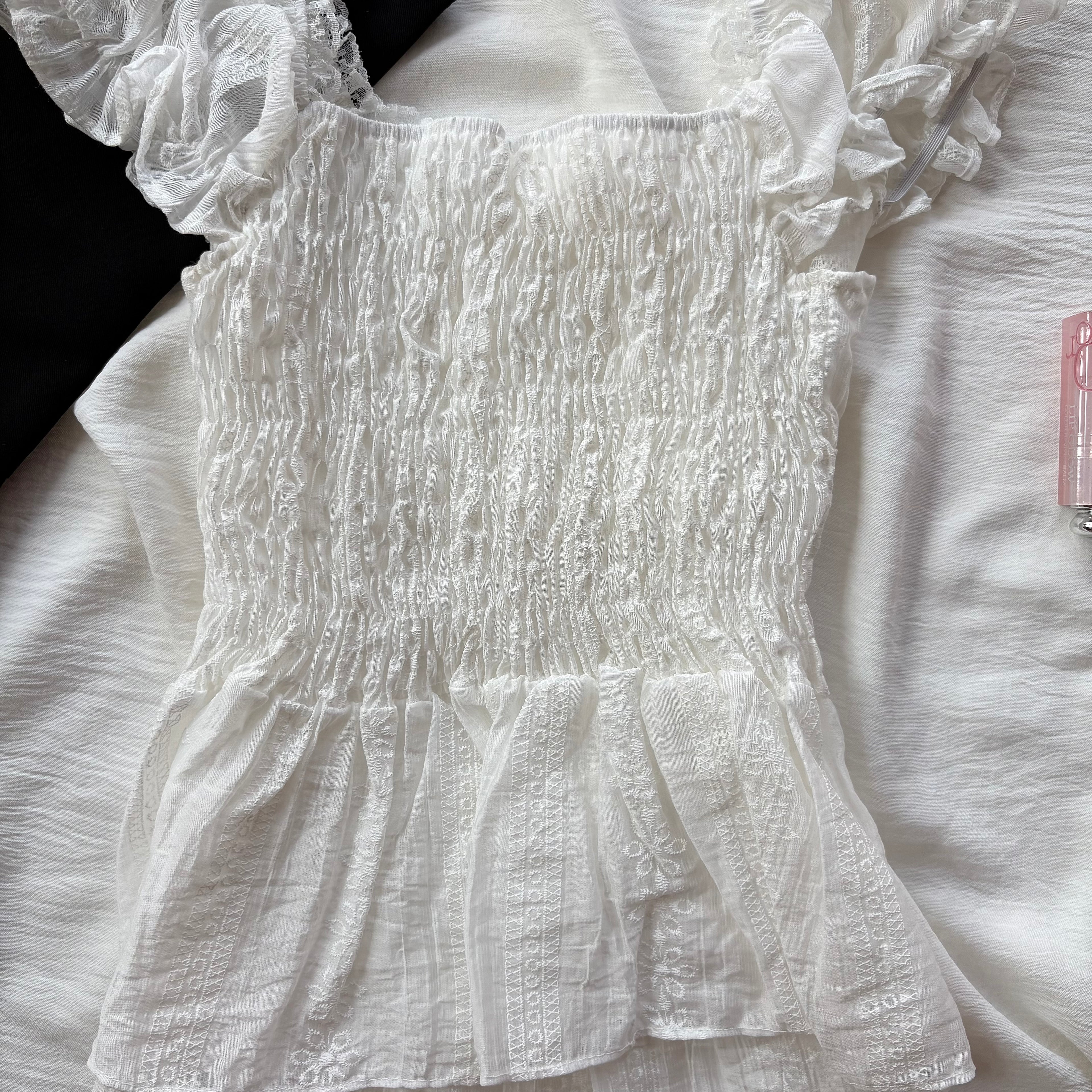 WHITE TOP (Bust : 28-34, Upper Waist : 24-28)