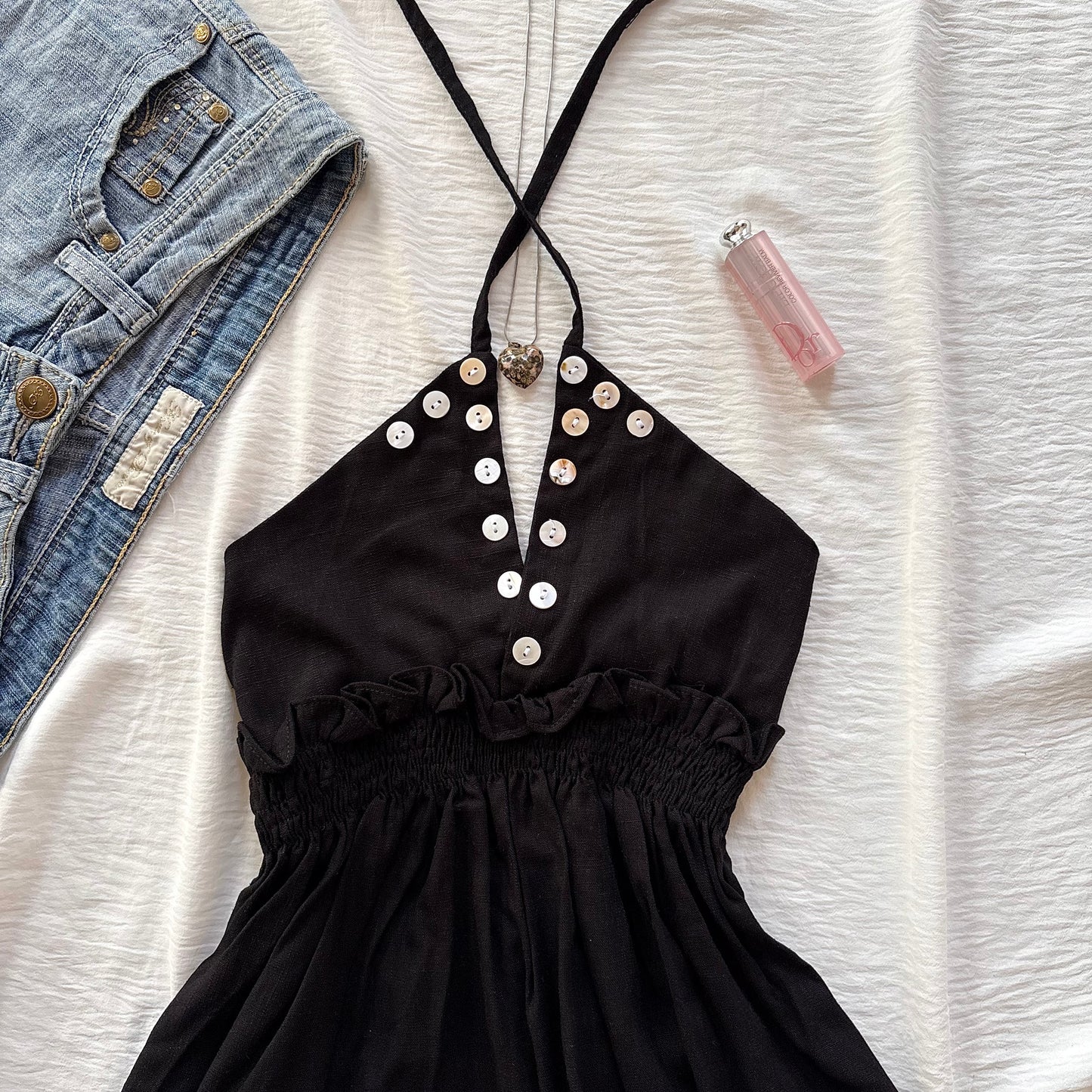 BUTTON TOP IN BLACK (Bust : 28-34, Upper Waist : 24-28)