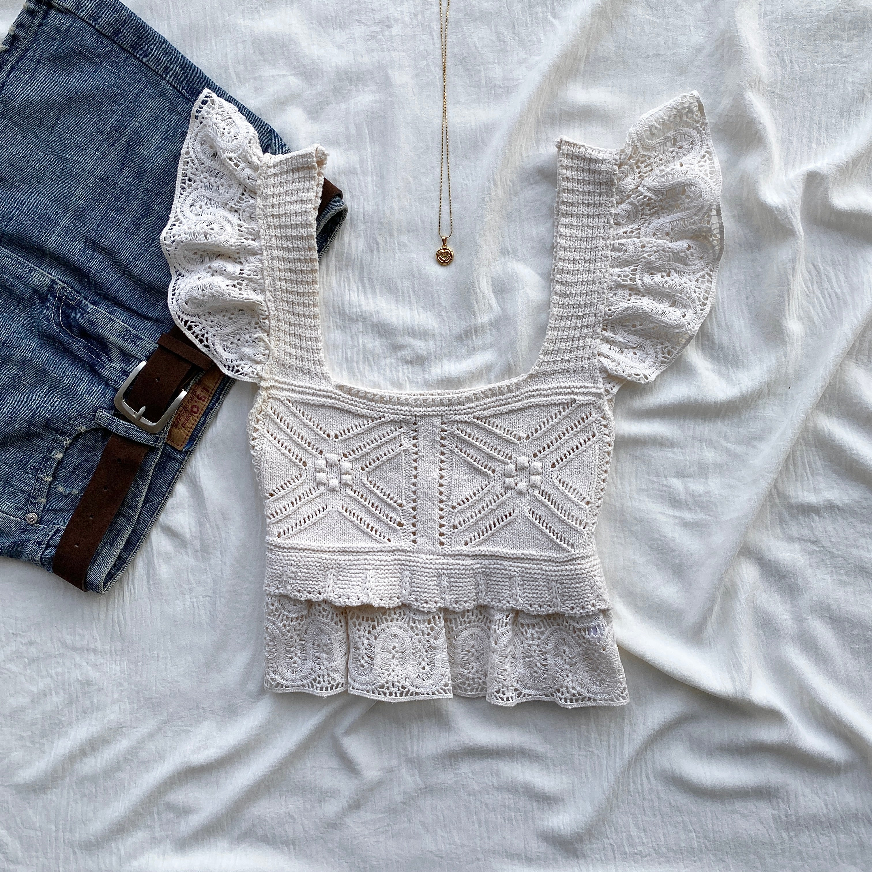 WHITE CROCHET TOP FROM ZARA (Bust : 30-34, Upper Waist : 26-30)