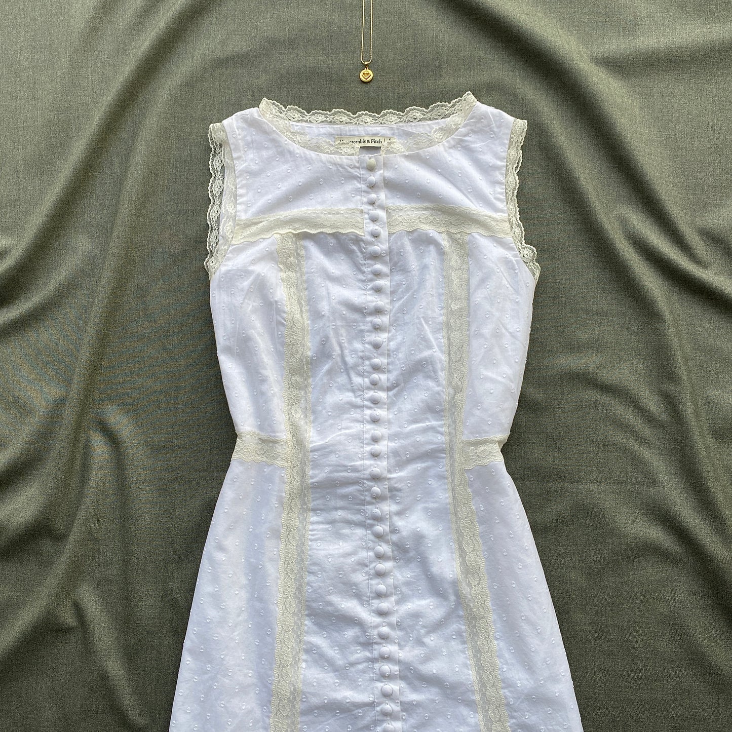 WHITE DRESS FROM ABERCROMBIE (Bust : 32-34, Upper Waist : 26-30)