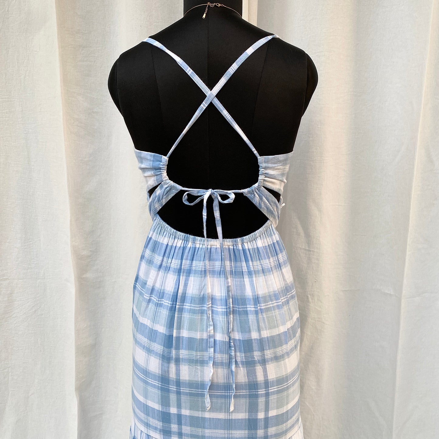 PLAID DRESS FROM HOLLISTER (Bust : 32-34, Upper Waist : 24-28)