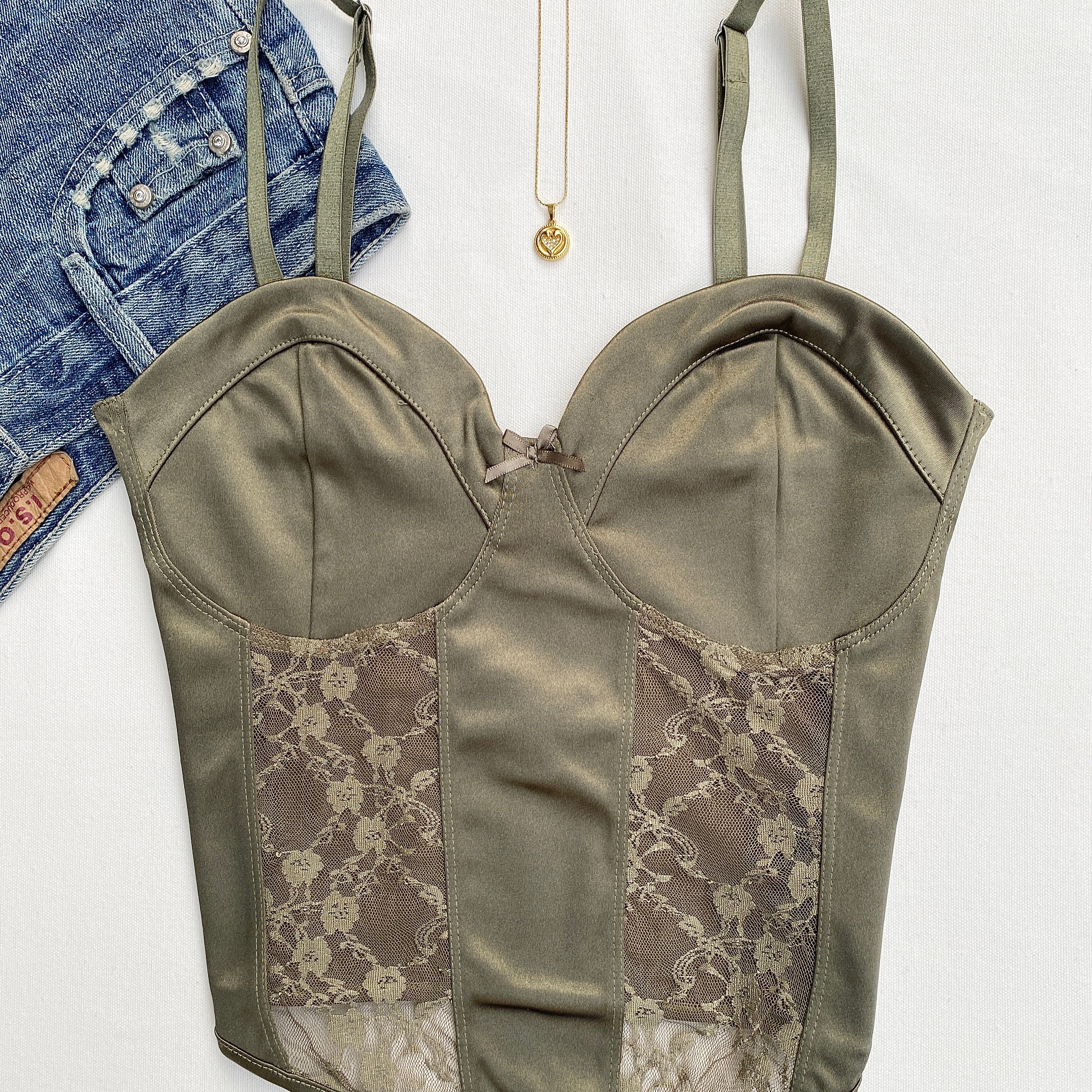 GREEN LACE AND SATIN CORSET FROM HM (Bust : 30-34, Upper Waist : 26-32)