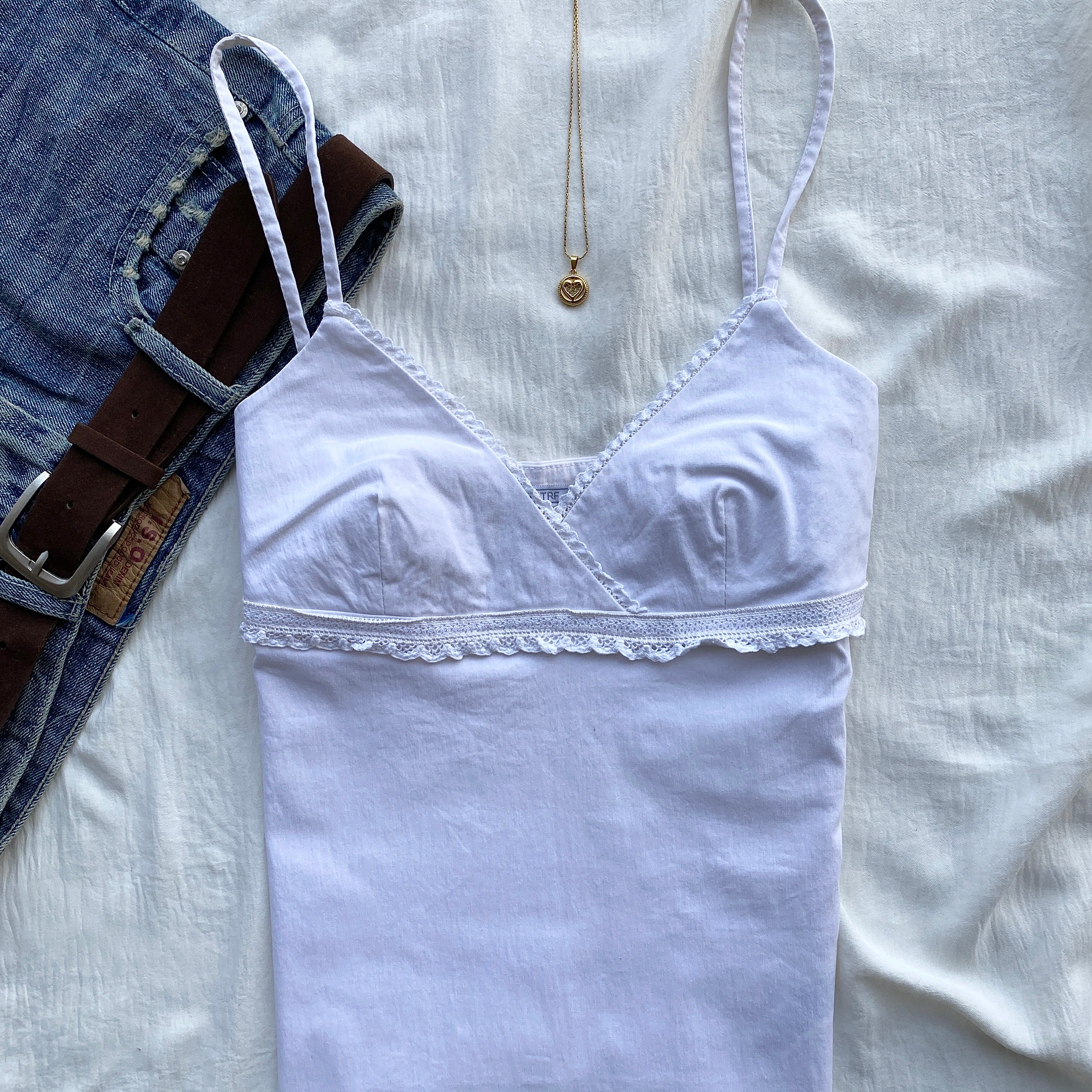 WHITE TOP FROM ZARA (Bust : 32-34, Upper Waist : 24-28)