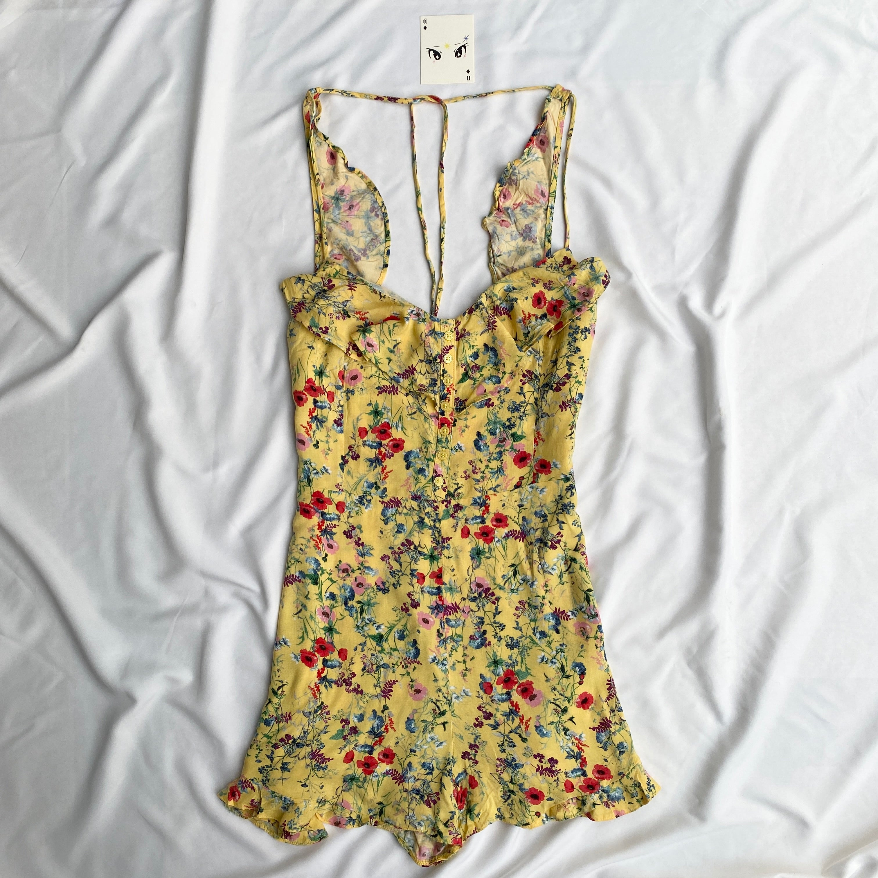 YELLOW FLORAL PLAYSUIT FROM BERSHKA (Bust : 32-34, Upper Waist : 28-30)