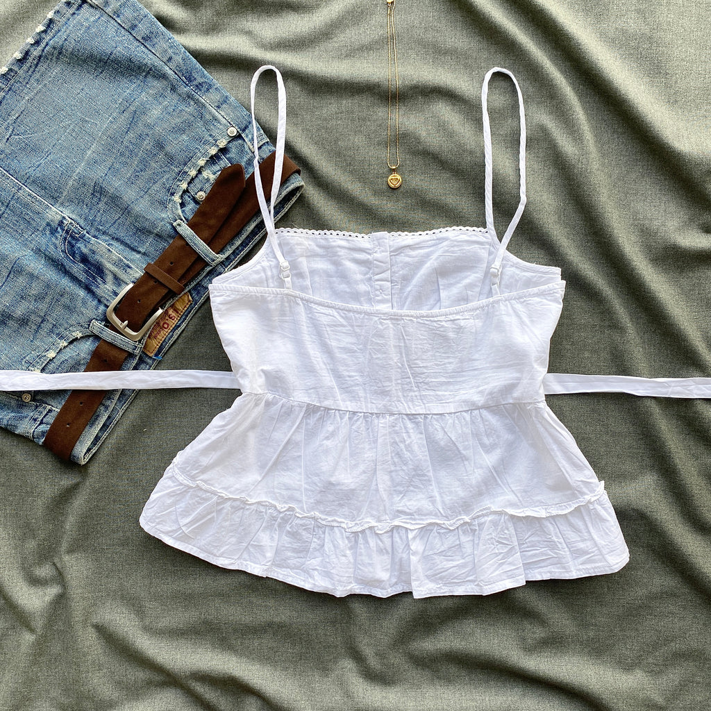 WHITE BUTTON DOWN TOP (Bust : 34-36, Upper Waist : 28-30)