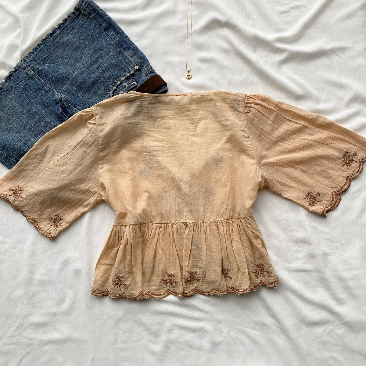 BEIGE EMBROIDERED TOP (Bust : 32-34)
