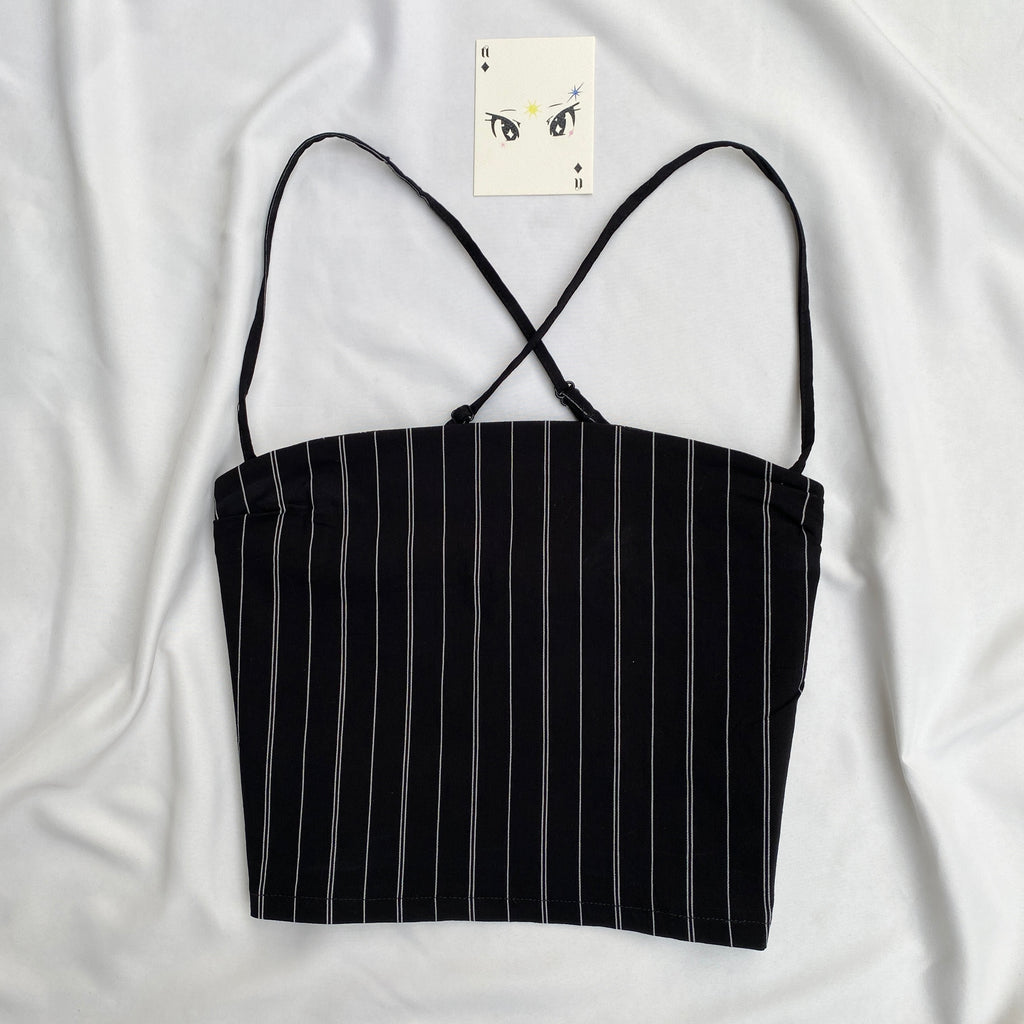 BLACK PINSTRIPE TOP  FROM HM (Bust : 30-34, Upper Waist : 28-32)