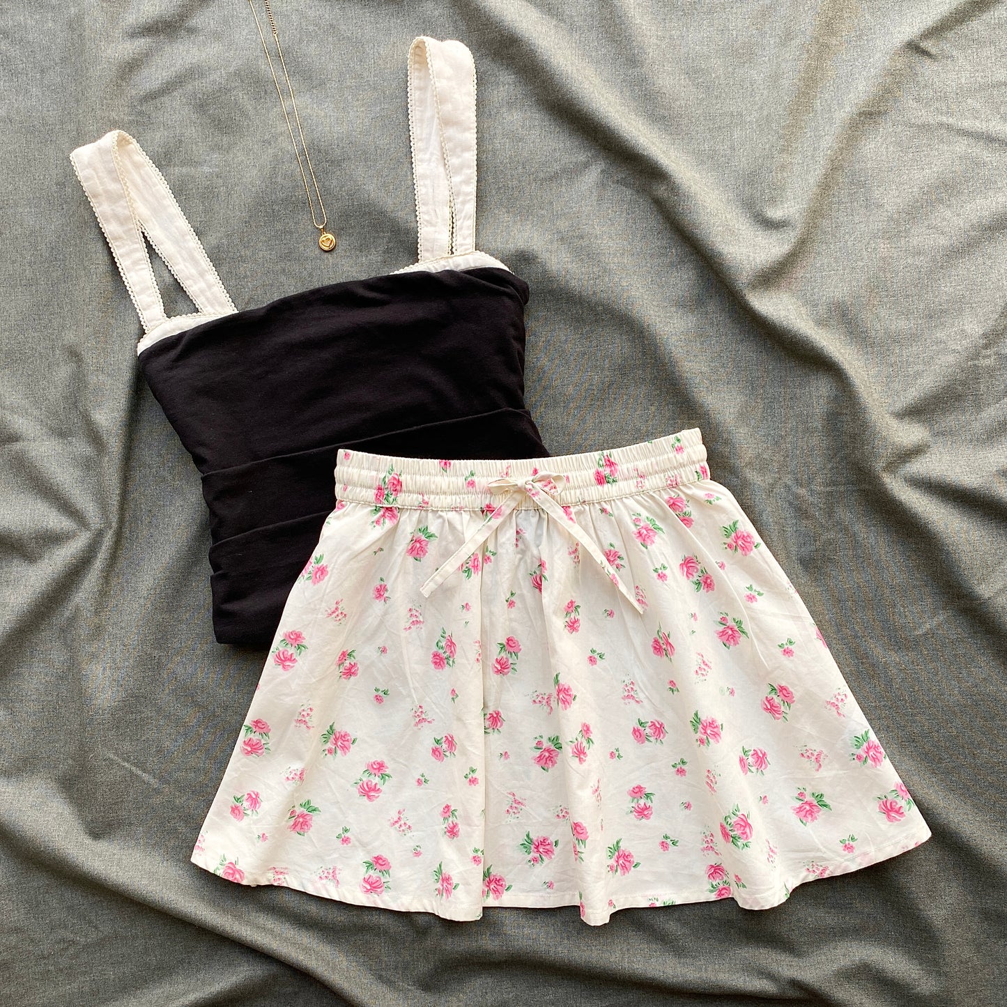 FLORA SKIRT (Waist : 28-32)
