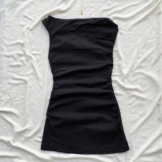 ASYMMETRIC BLACK DRESS FROM FREE PEOPLE (Bust : 30-32, Upper Waist : 26-28)