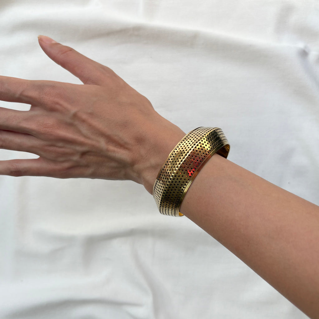 GOLD BRACLET